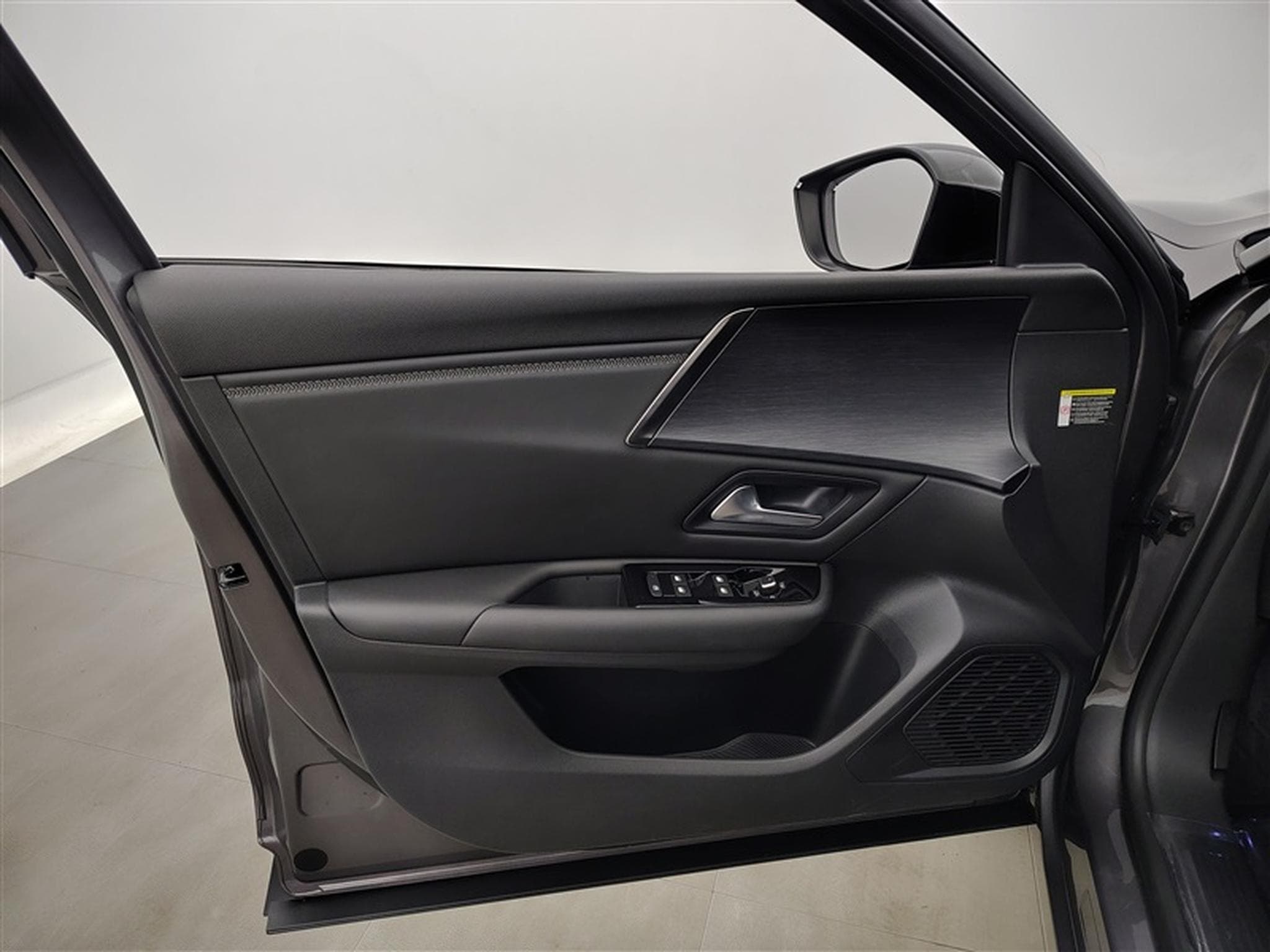Citroen C5 X 1.2 PureTech 130cv EAT8 Plus NAVI / FULL LED / CUIR / CAMERA (2024) - Photo 16