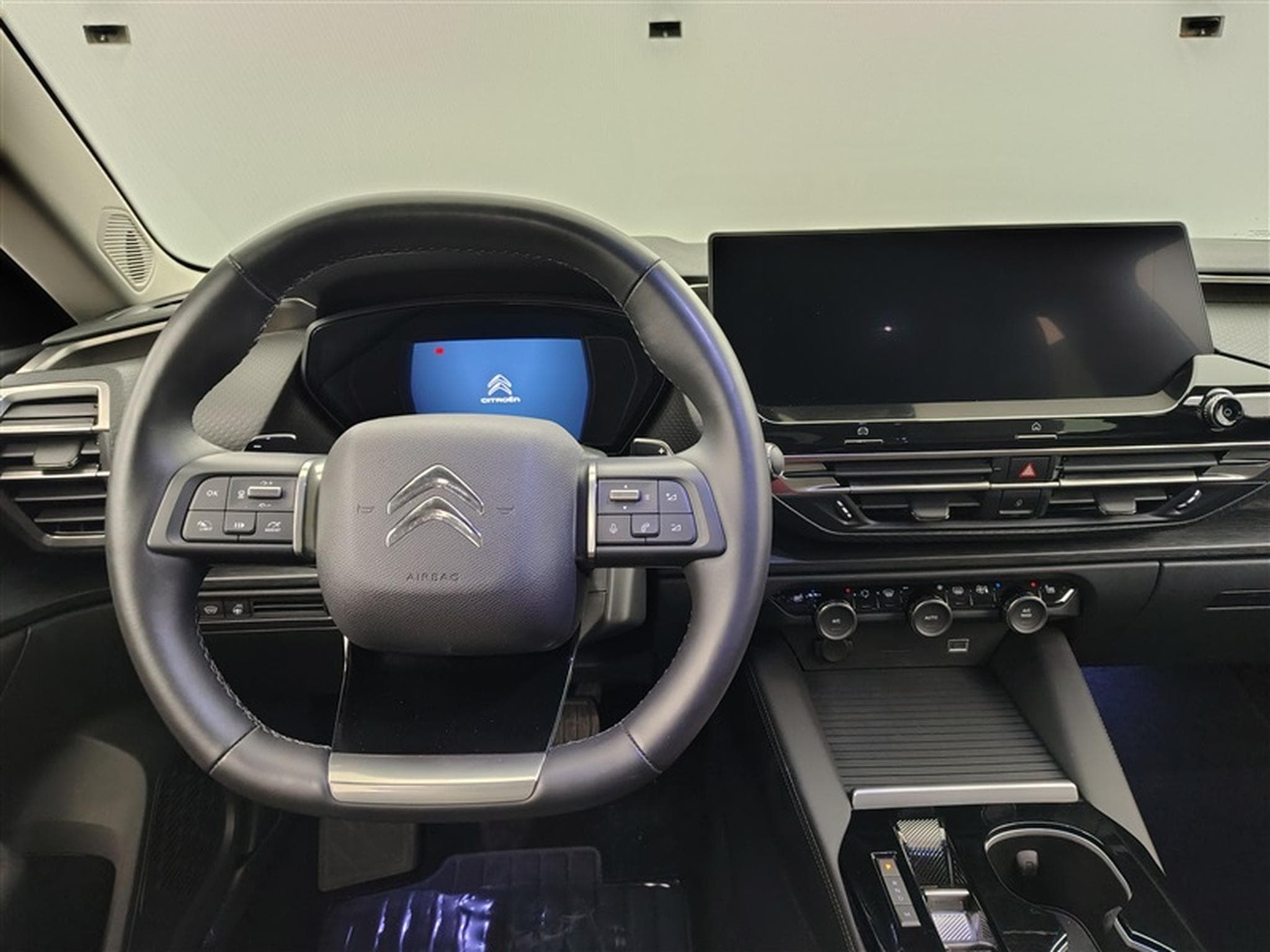 Citroen C5 X 1.2 PureTech 130cv EAT8 Plus NAVI / FULL LED / CUIR / CAMERA (2024) - Photo 9