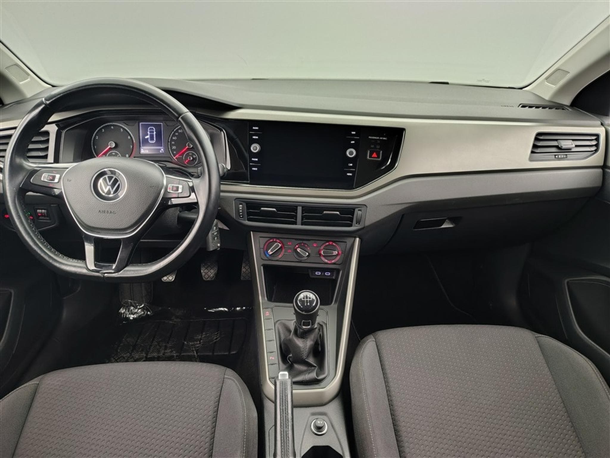 VW Polo 1.0i Comfortline (EU6AP) (2021) - Photo 8
