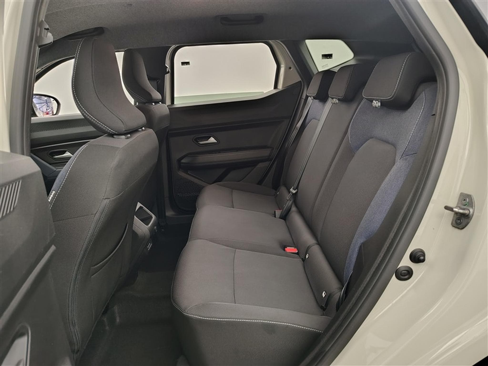 Dacia Duster 1.2 TCe Journey (2024) - Photo 13