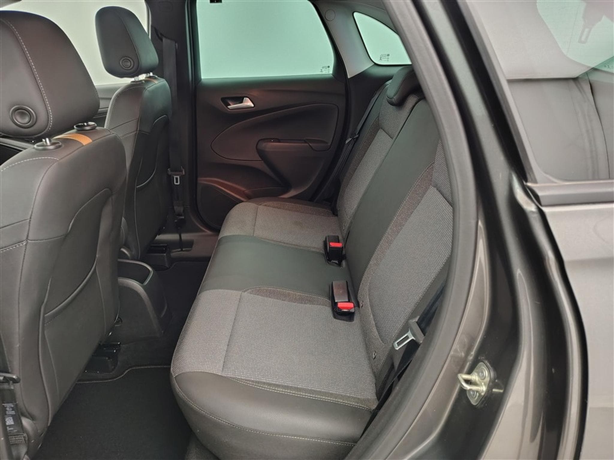 Opel Crossland 1.2 Turbo Elegance NAVI/FULL LED/PDC AV-ARR (2021) - Foto 13