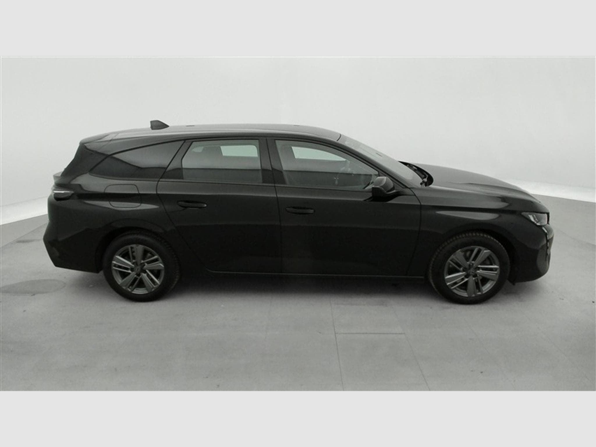 Peugeot 308 SW 1.2 PureTech AUTO Active Pack (2024) - Photo 24