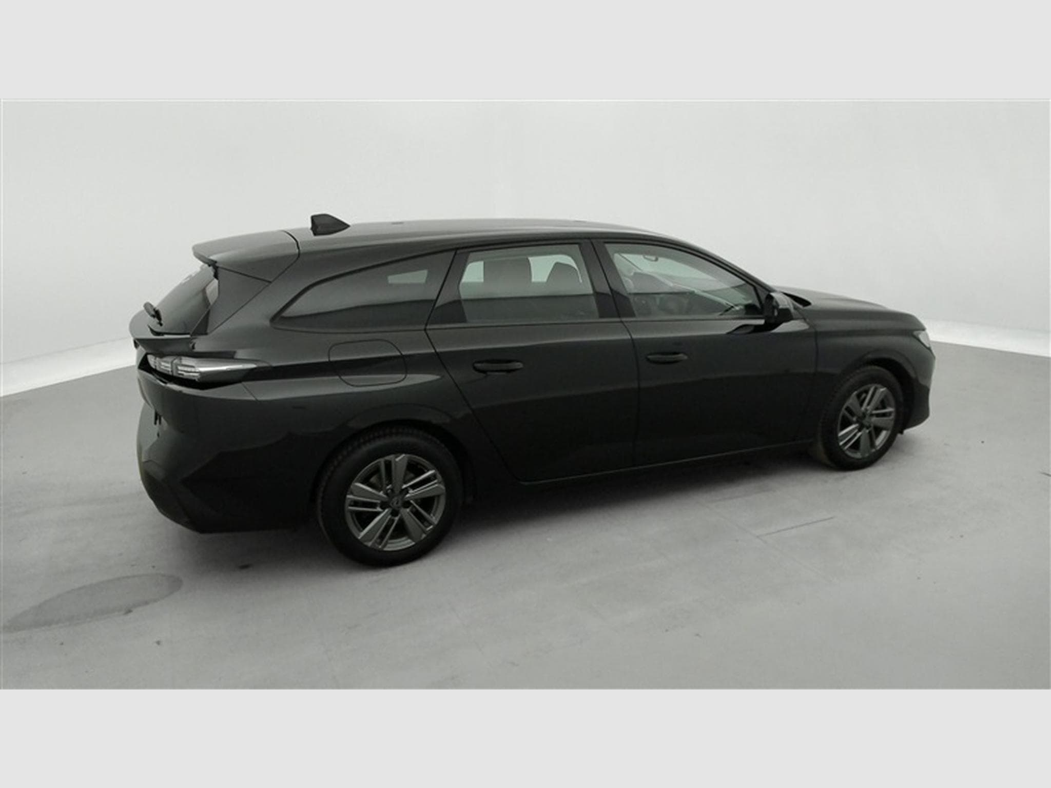 Peugeot 308 SW 1.2 PureTech AUTO Active Pack (2024) - Photo 25
