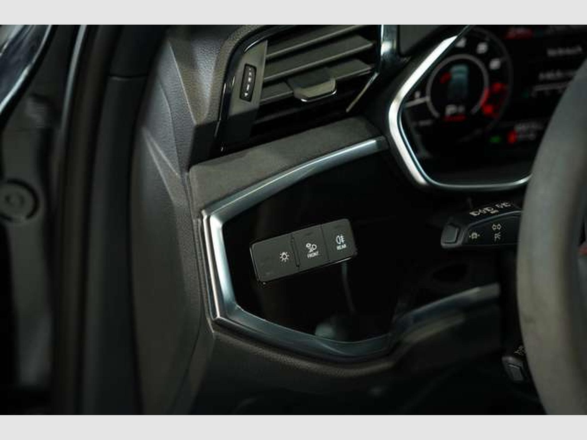Audi RSQ3 q. Sportback 1.H *21 *RS-AGA*Pano*RS-Sitze (2023) - Photo 27