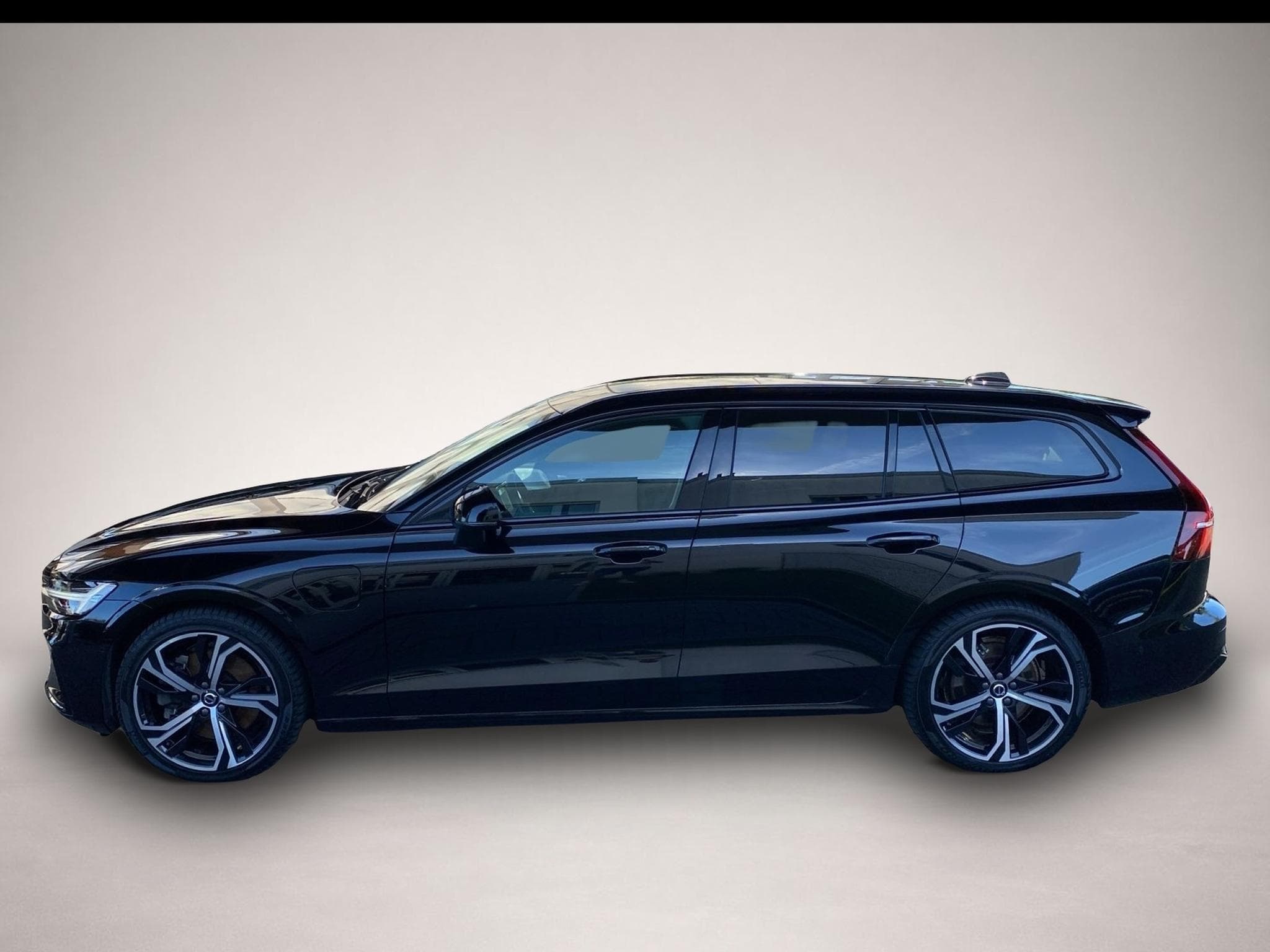 Volvo V60 (2024) - Foto 2