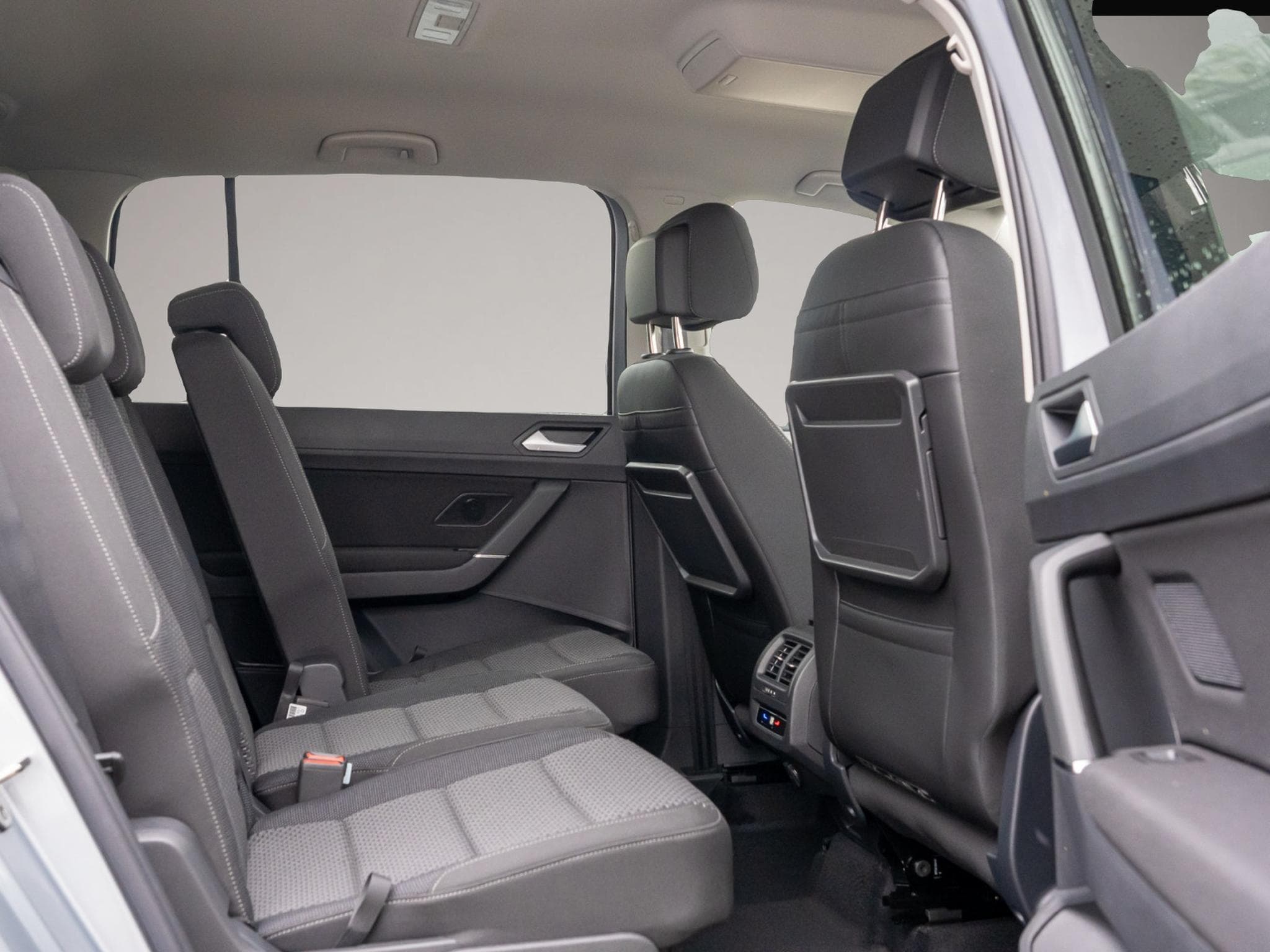 VW Touran (2026) - Foto 4