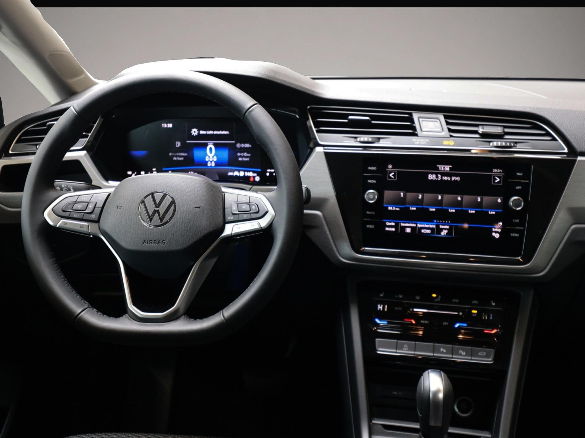 VW Touran (2026) - Foto 7