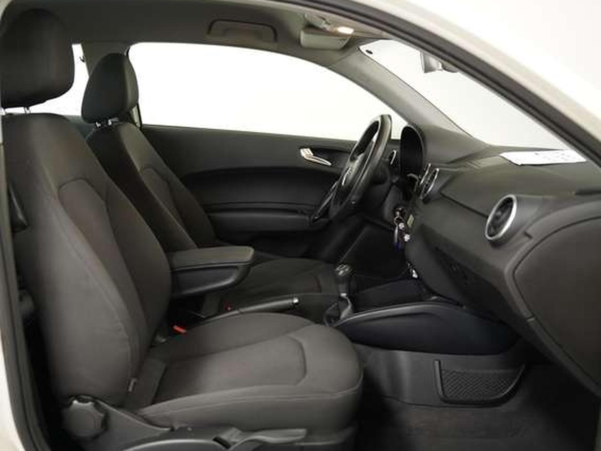 Audi A1 1,4 TFSI Attraction 2.Hand *Xenon *SHZ *Klima (2010) - Photo 10