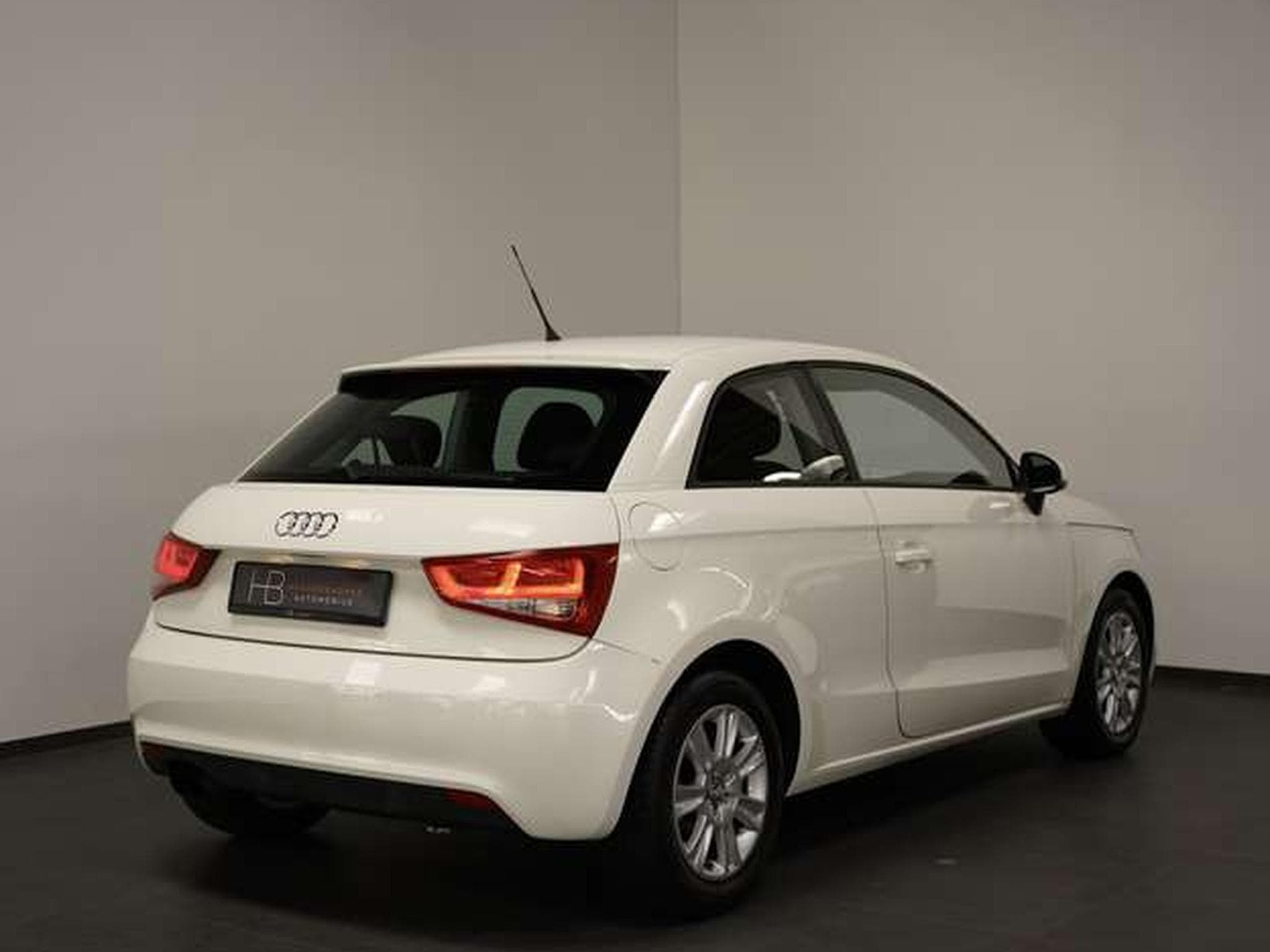 Audi A1 1,4 TFSI Attraction 2.Hand *Xenon *SHZ *Klima (2010) - Photo 6