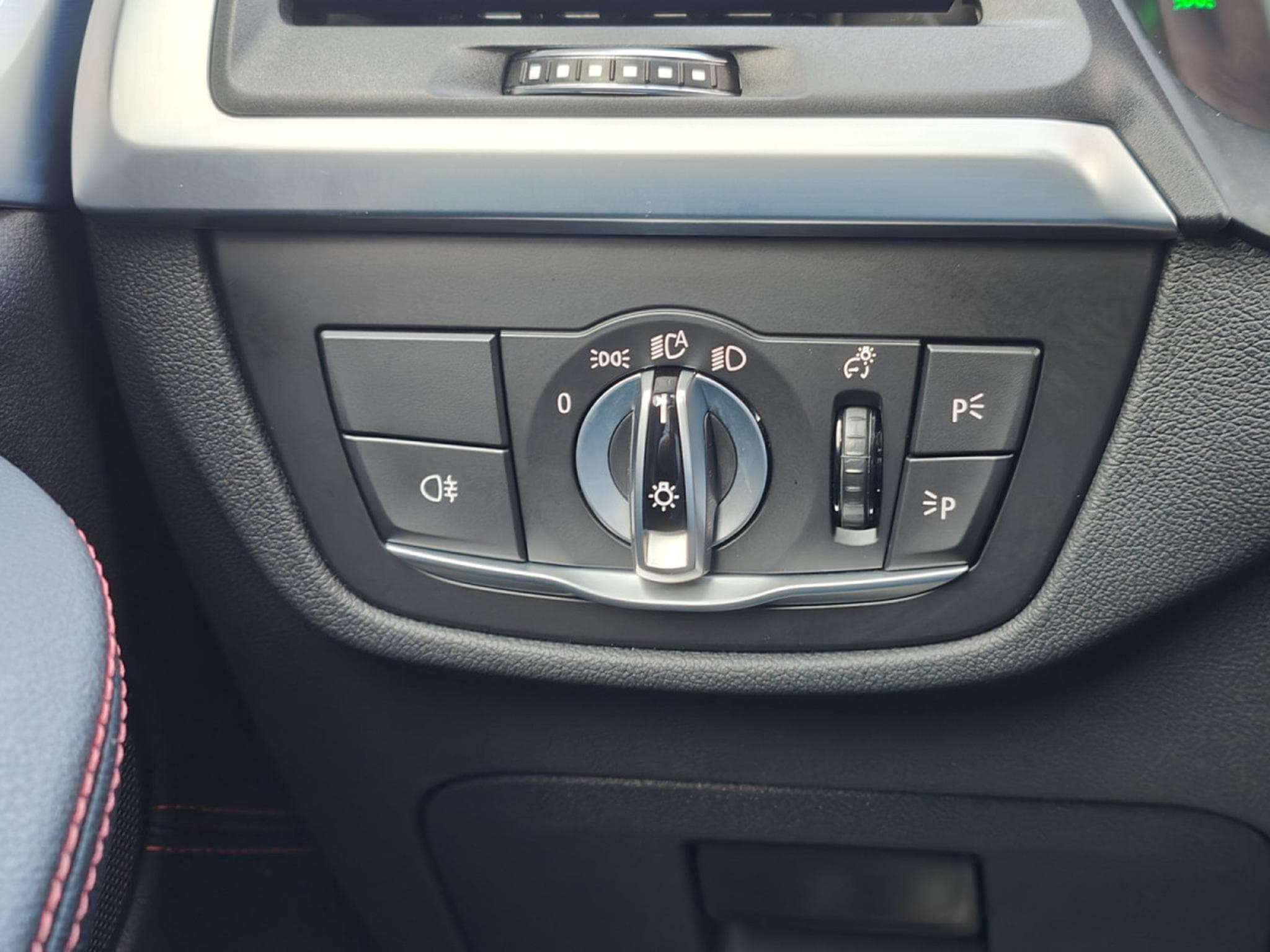 BMW X4 XDRIVE20I PACK M TOIT OUVRANT CARPLAY CAMERA 360 (2022) - Photo 25