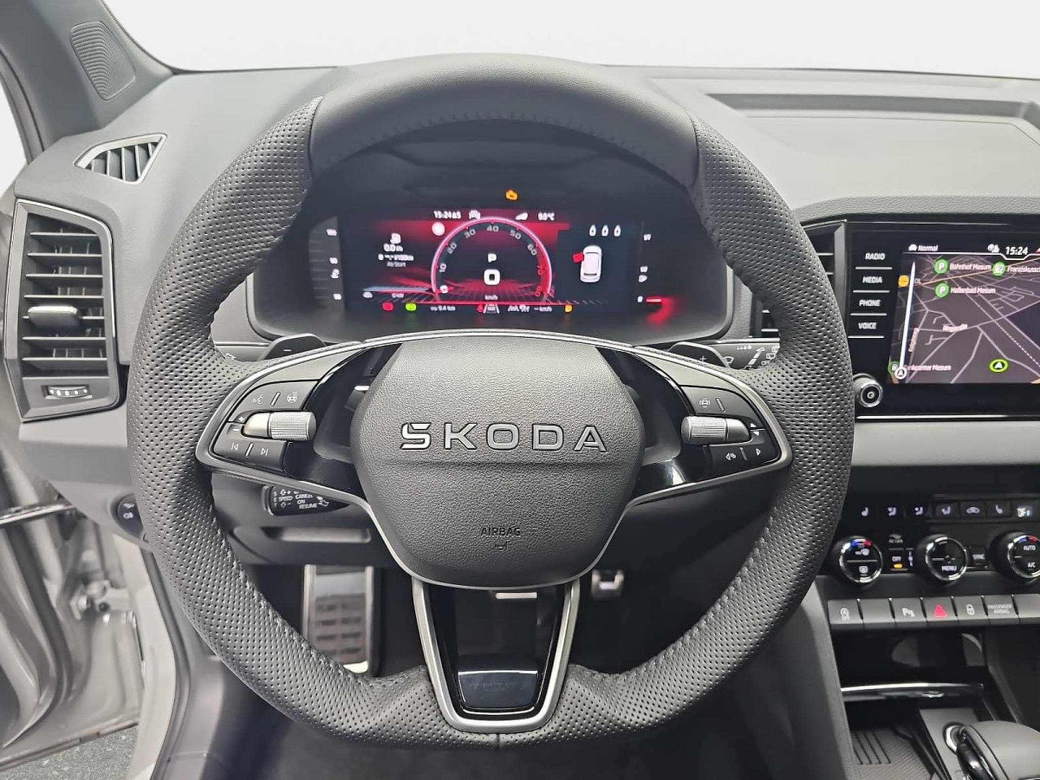 Skoda Karoq 2.0 TSI 190 DSG SPORTLINE 4x4 (2026) - Photo 13