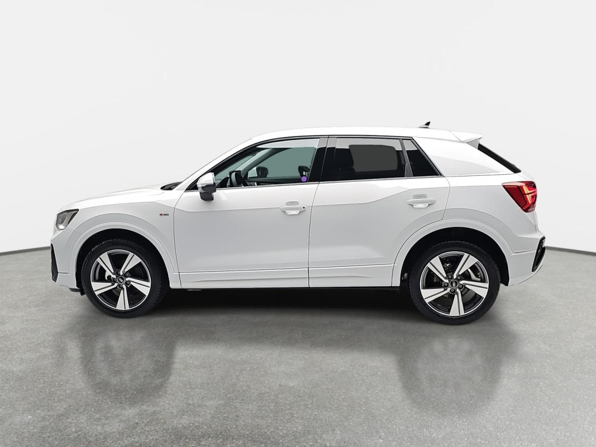 Audi Q2 35 TFSI S-Tronic 150  S-Line (2025) - Foto 3