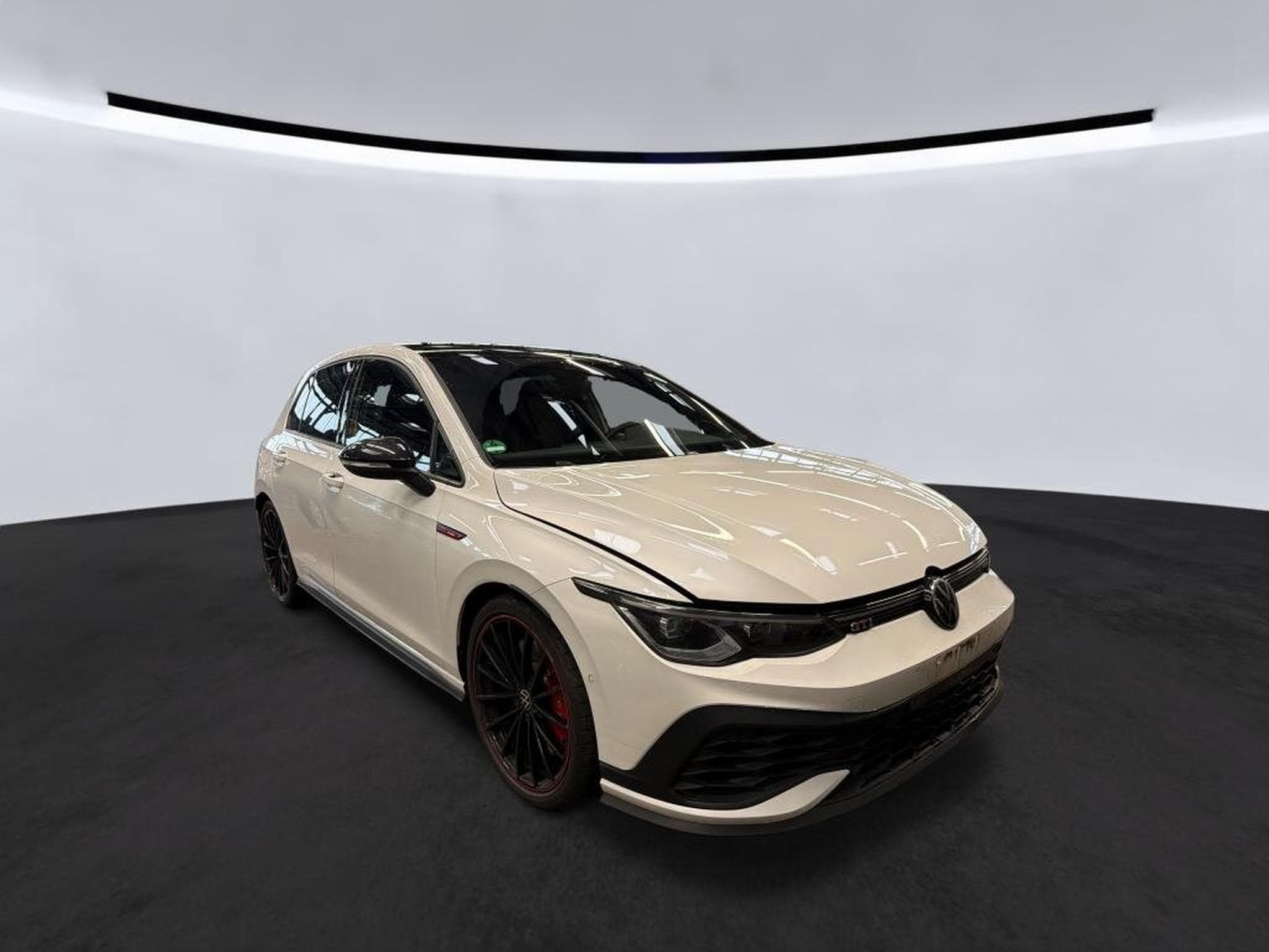 VW Golf GTI CLUBSPORT 2.0 TSI 301 CV DSG7 (2024) - Foto 3