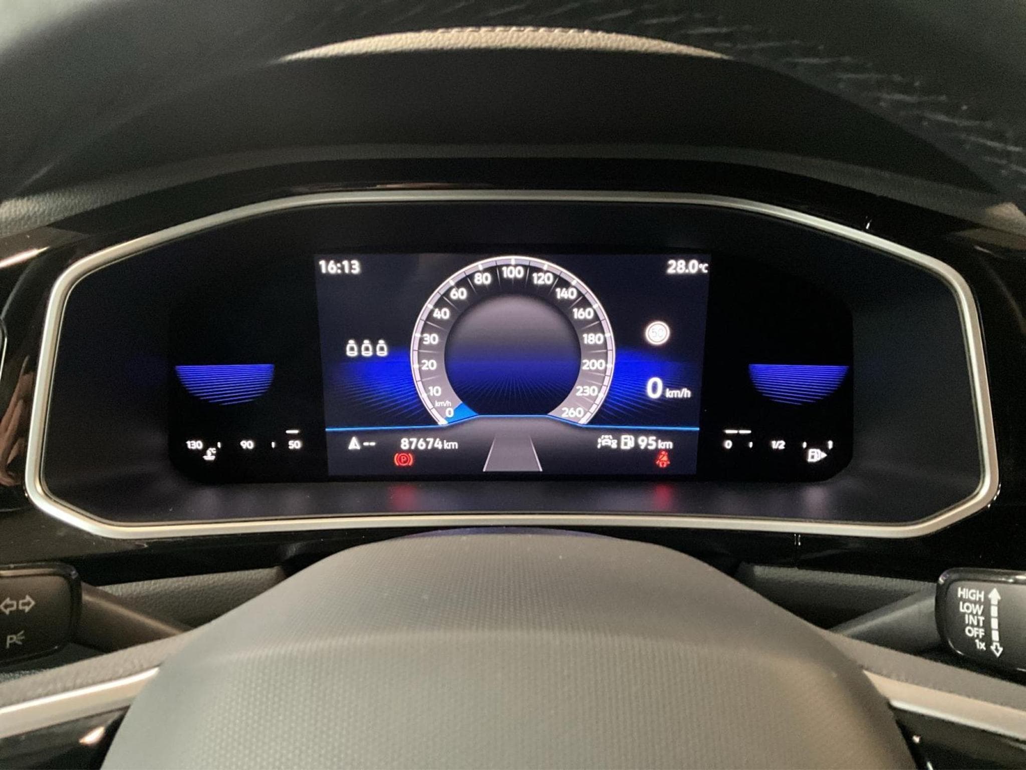 VW T-Roc R-Line+DSG+P.Travel+IQ-Drive+LED+AHK (2022) - Foto 11