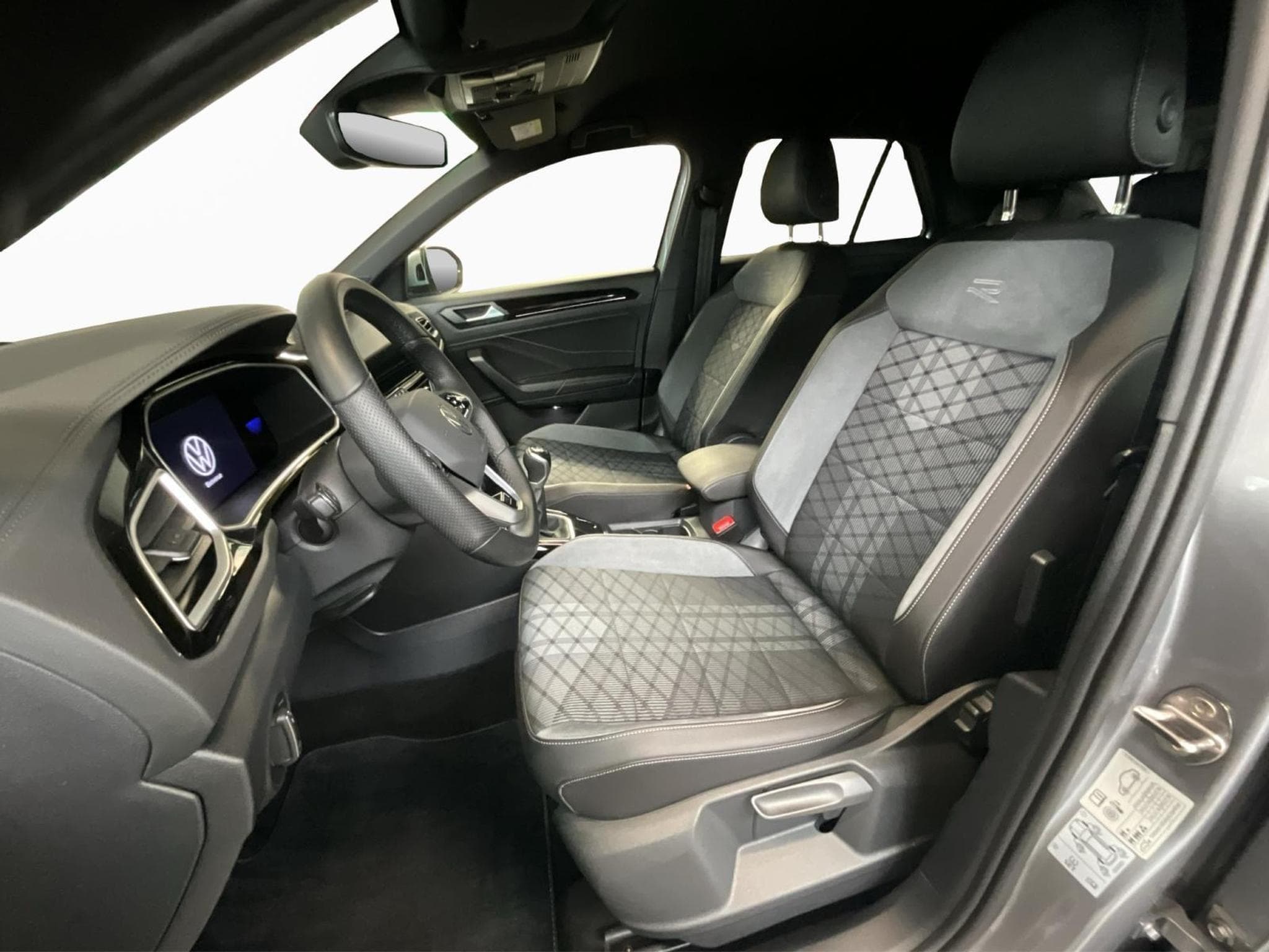 VW T-Roc R-Line+DSG+P.Travel+IQ-Drive+LED+AHK (2022) - Foto 9