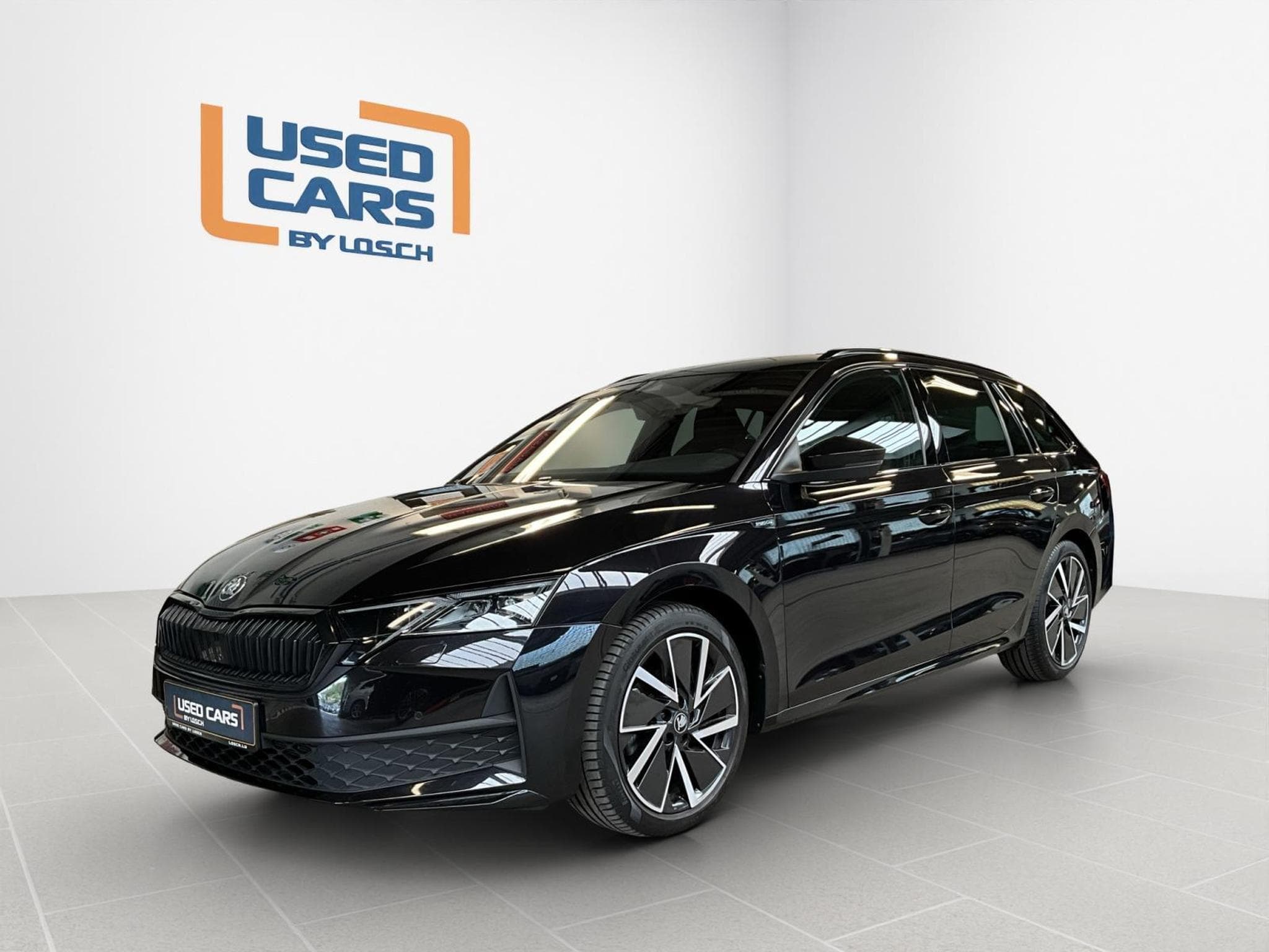 Skoda Octavia Sportline+DSG+360+Light&View-Premium+Navi (2025) - Photo 1