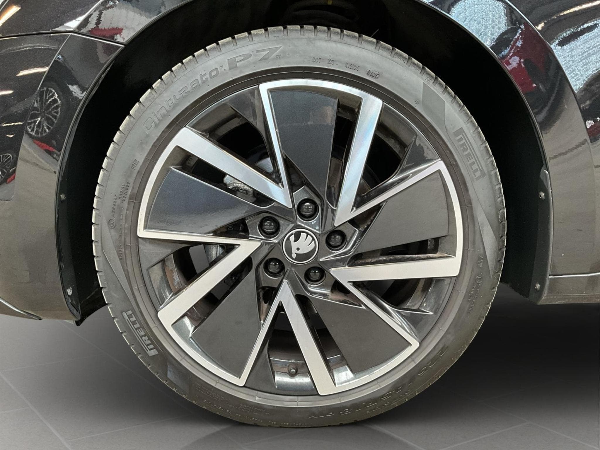 Skoda Octavia Sportline+DSG+360+Light&View-Premium+Navi (2025) - Photo 8