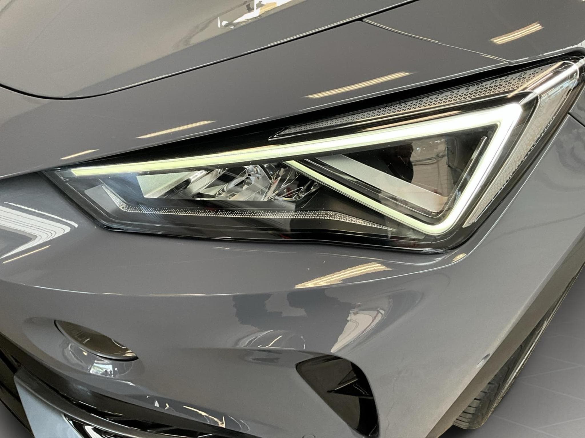 Cupra Formentor Anniversaire-Edition+DSG+4Drive+Led+Navi+LM19+ (2022) - Foto 17