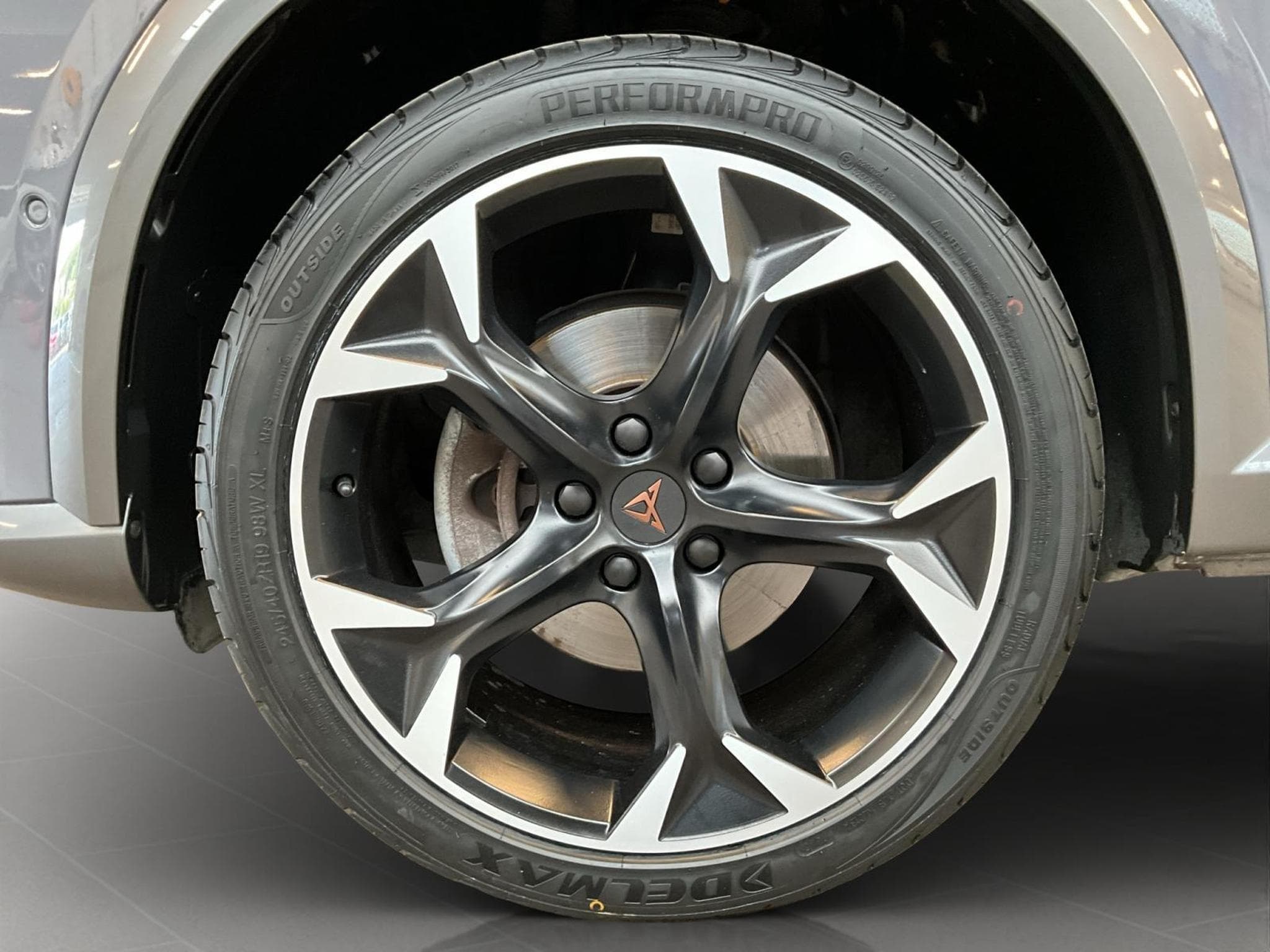 Cupra Formentor Anniversaire-Edition+DSG+4Drive+Led+Navi+LM19+ (2022) - Foto 8