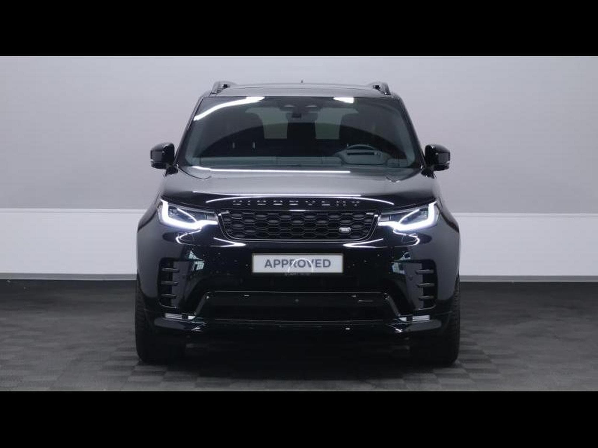Land-Rover Discovery D300 Landmark 7Places (2023) - Photo 2