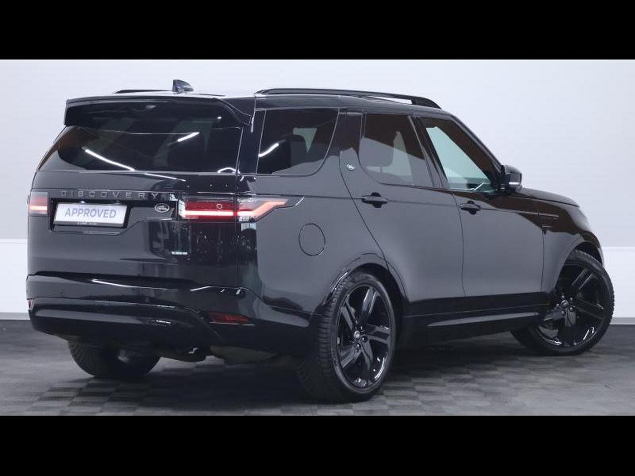 Land-Rover Discovery D300 Landmark 7Places (2023) - Photo 5