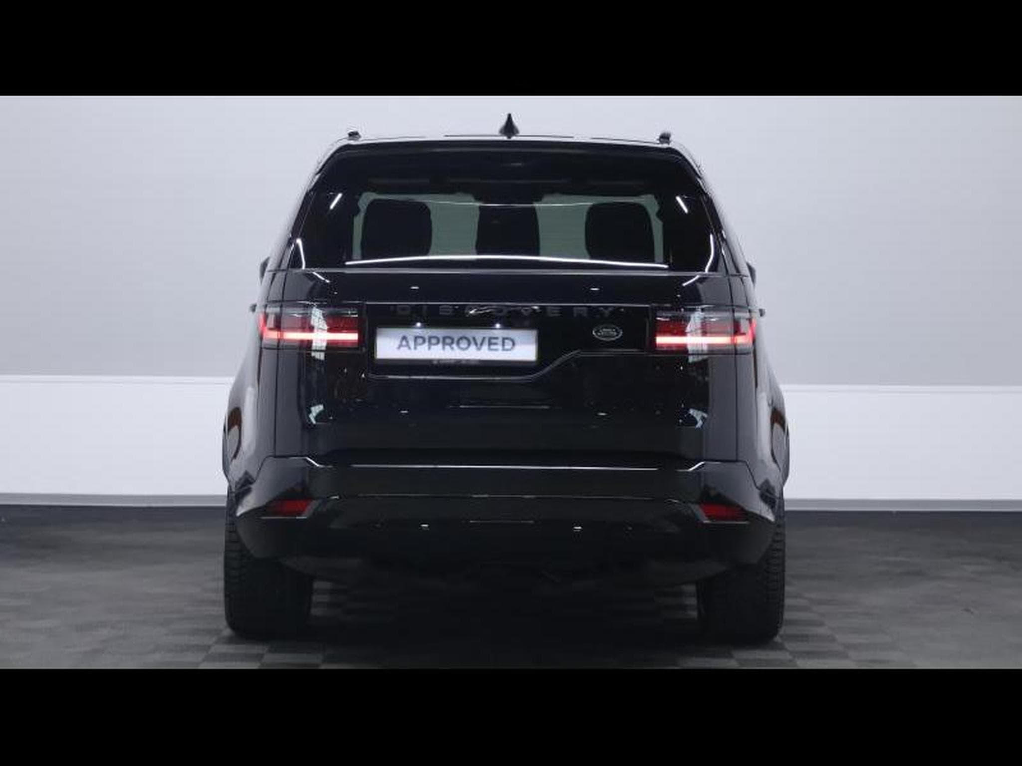 Land-Rover Discovery D300 Landmark 7Places (2023) - Photo 6