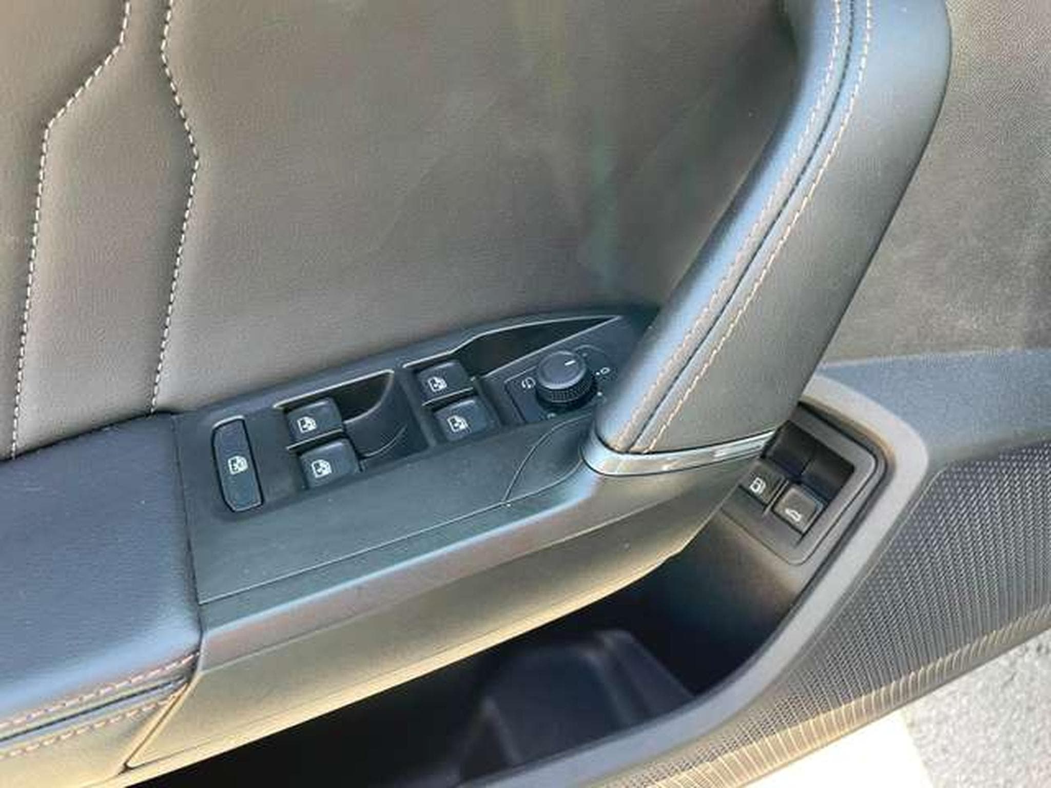 CUPRA Formentor VZ 1.4 E-HYBRID DSG - GARANTIE JUSQU'A 36 MOIS (2024) - Foto 9
