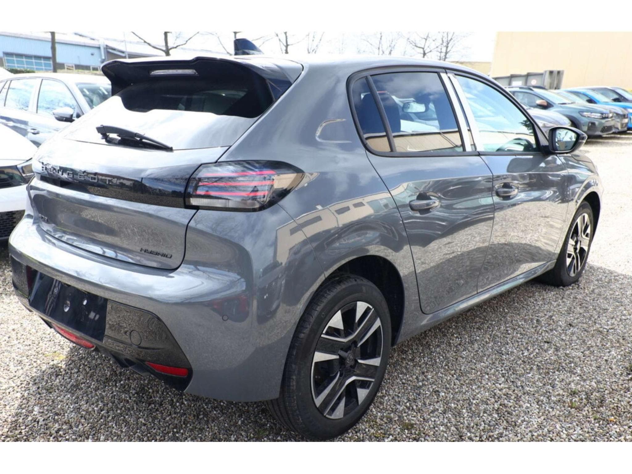 Peugeot 208 Hybrid PureTech 110 Automatique (2025) - Photo 3