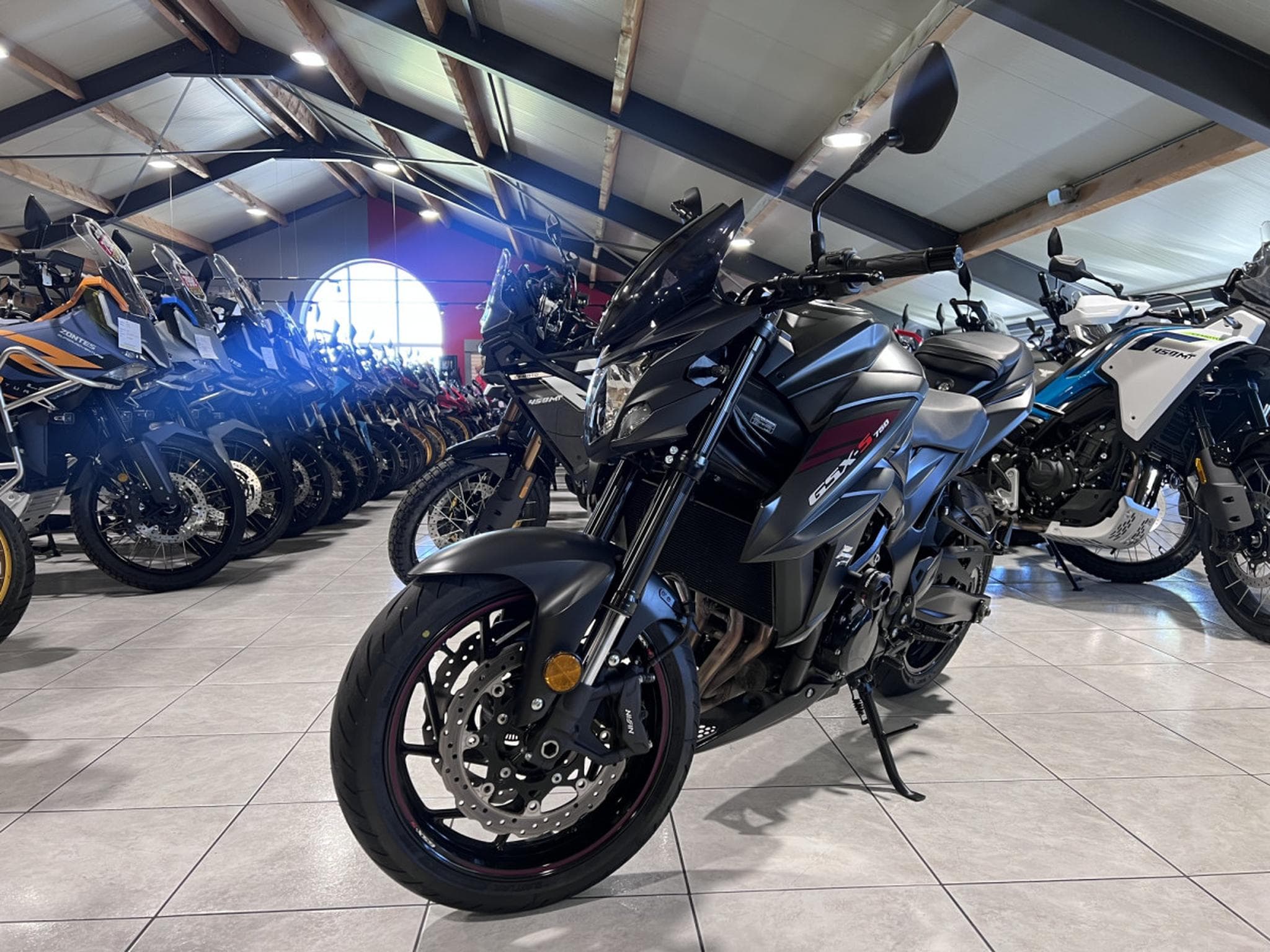 Suzuki GSX-S 750 (2018) - Photo 2