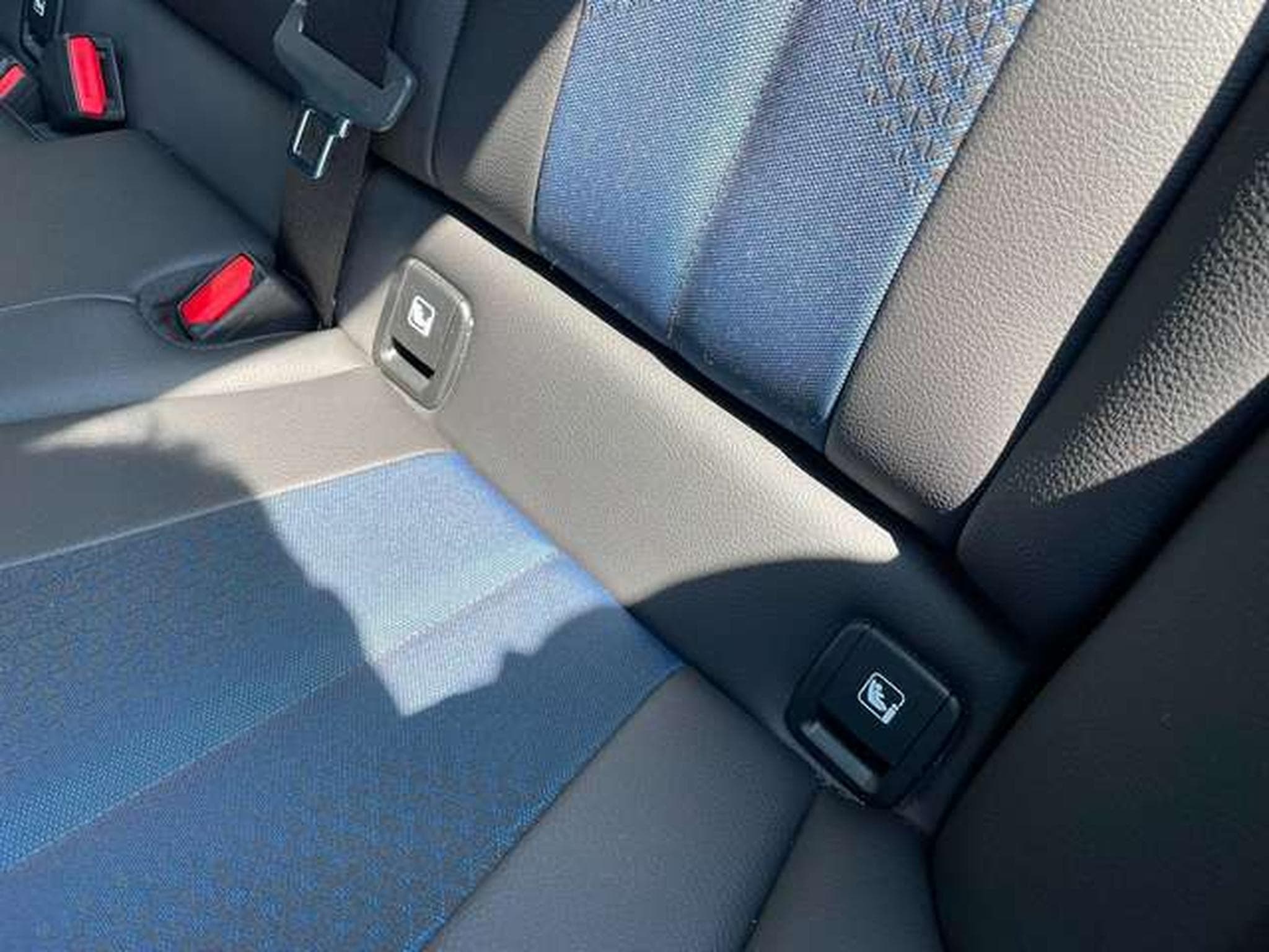 BMW 118 118i Aut. Pack M - GARANTIE JUSQU'A 36 MOIS (2021) - Photo 27