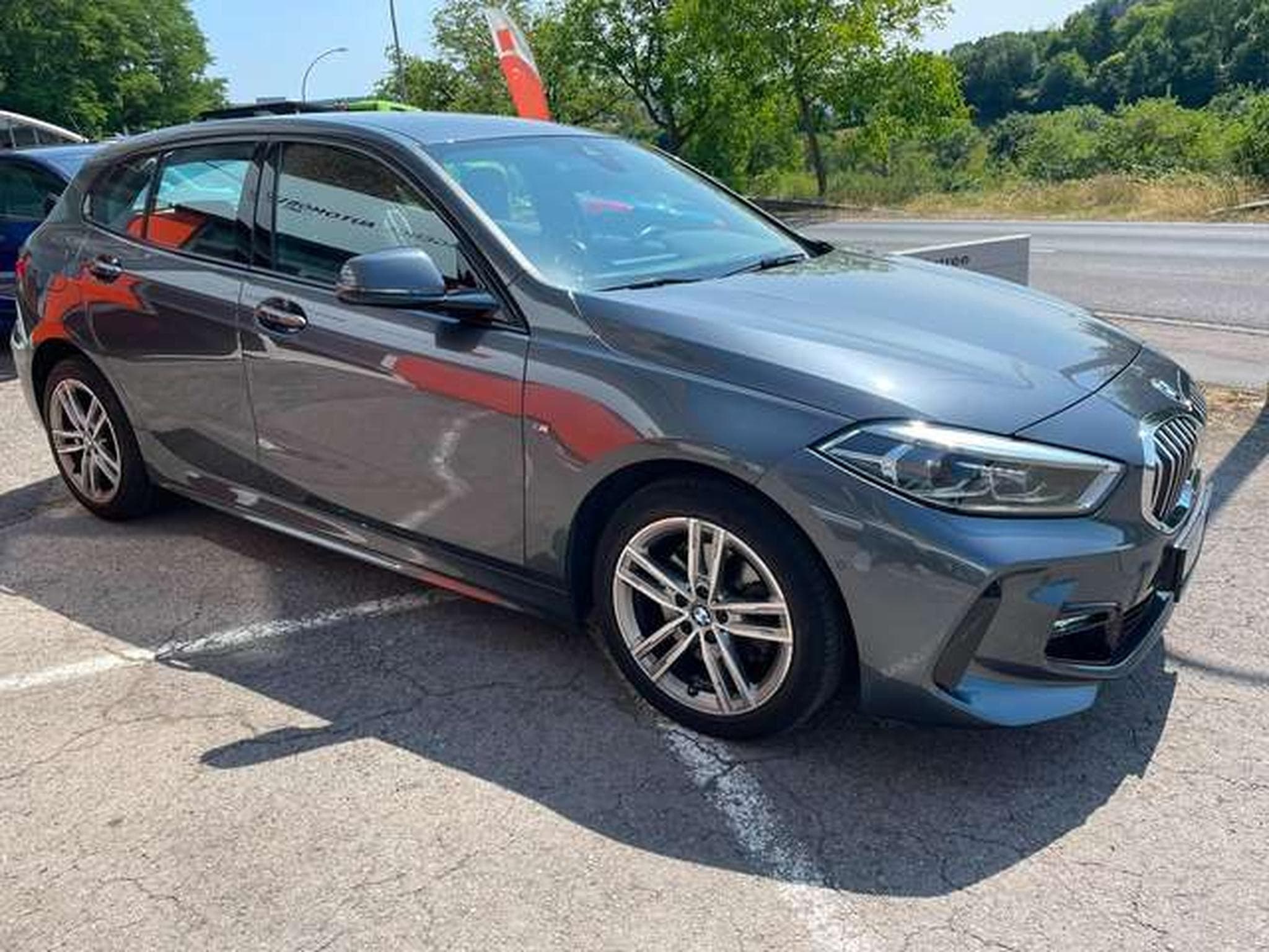BMW 118 118i Aut. Pack M - GARANTIE JUSQU'A 36 MOIS (2021) - Photo 4