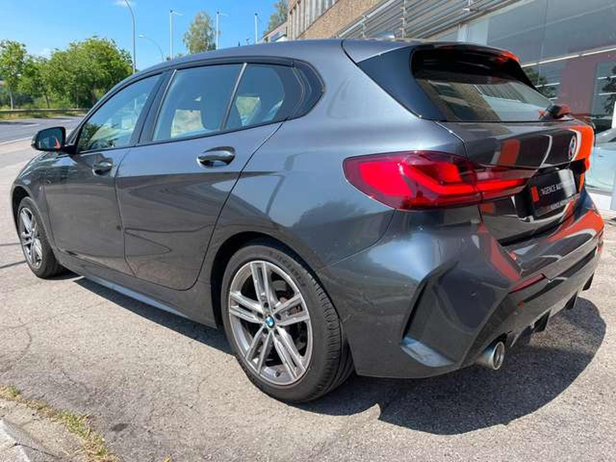 BMW 118 118i Aut. Pack M - GARANTIE JUSQU'A 36 MOIS (2021) - Photo 7