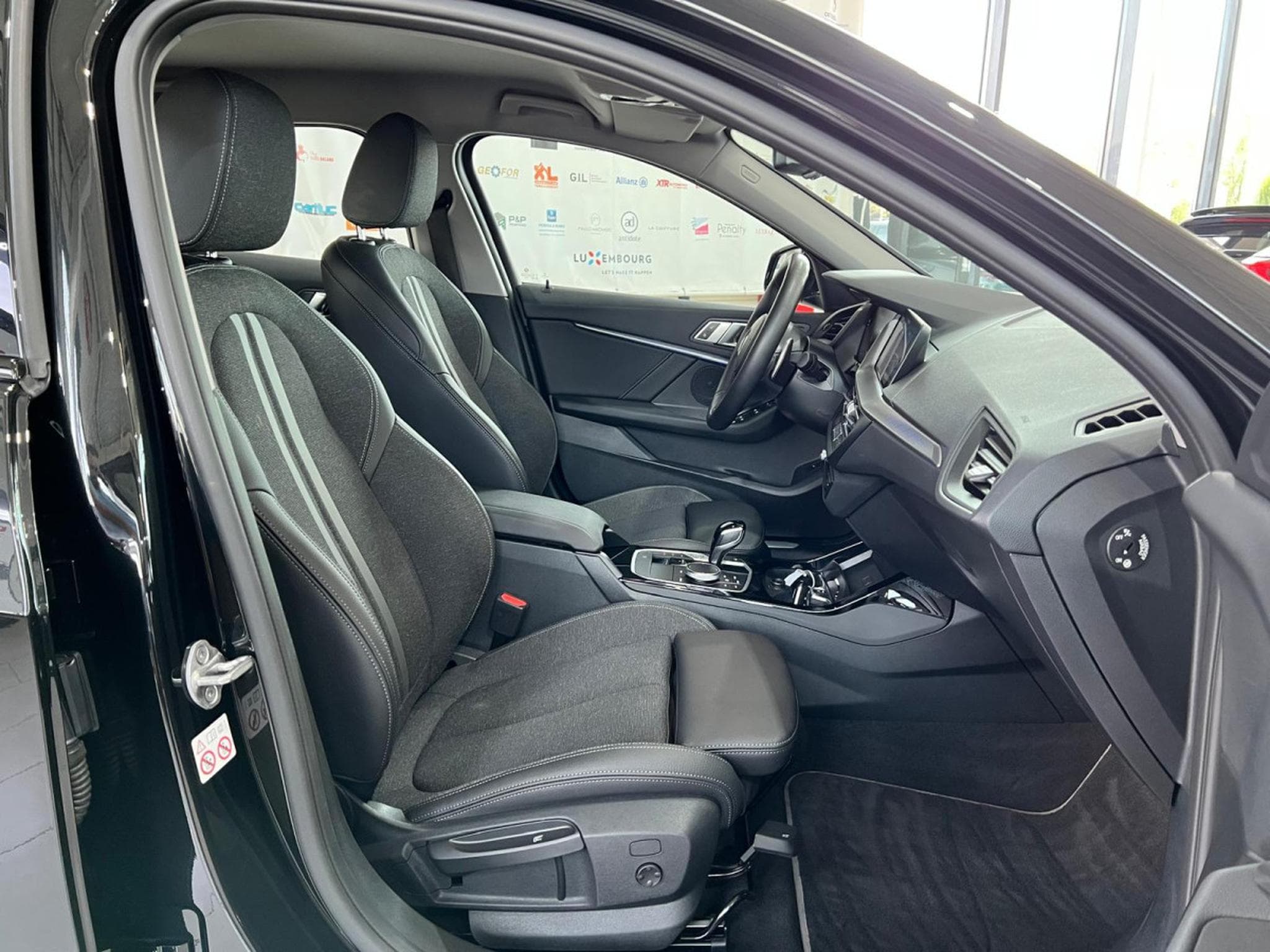 BMW 120 i SPORT LINE PAKET, CUIR, NAVI, CAMERA, LED, CARPLAY, VOLANT (2022) - Photo 7