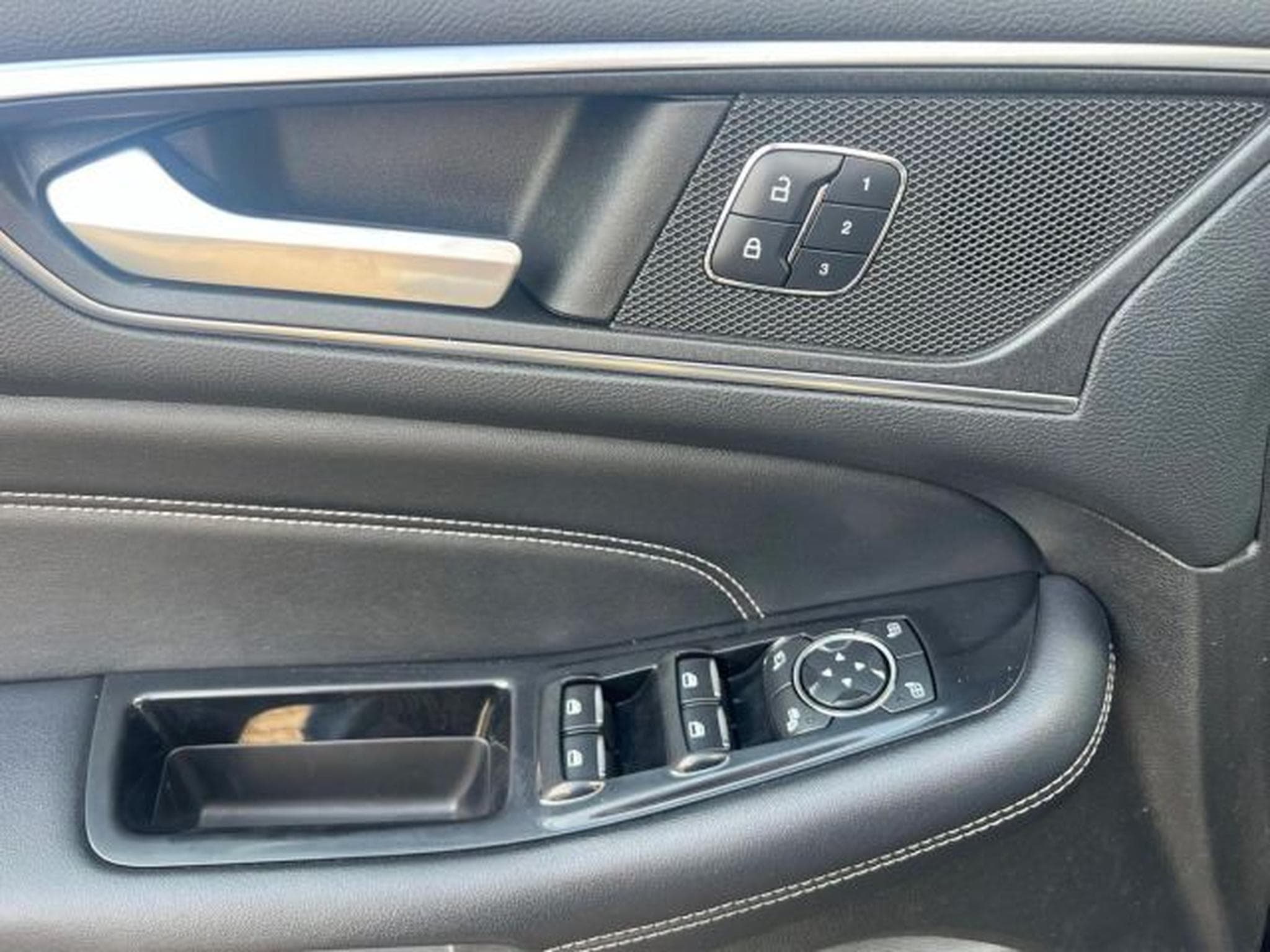 Ford Edge Edge Titanium 4x4 NAVI,KLIMA,PDC,TEMPOMAT,SHZ,BT (2017) - Photo 13