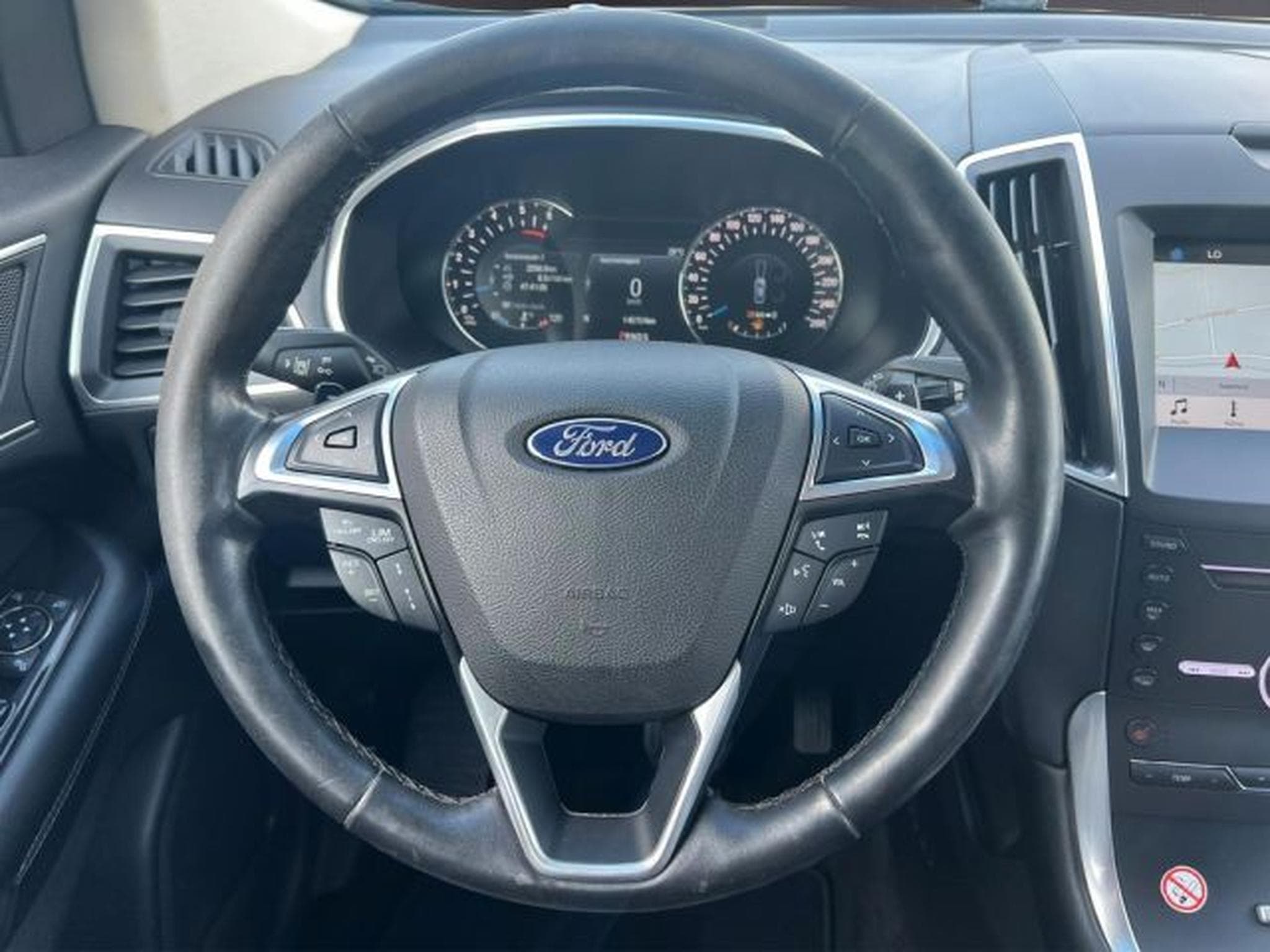 Ford Edge Edge Titanium 4x4 NAVI,KLIMA,PDC,TEMPOMAT,SHZ,BT (2017) - Photo 14
