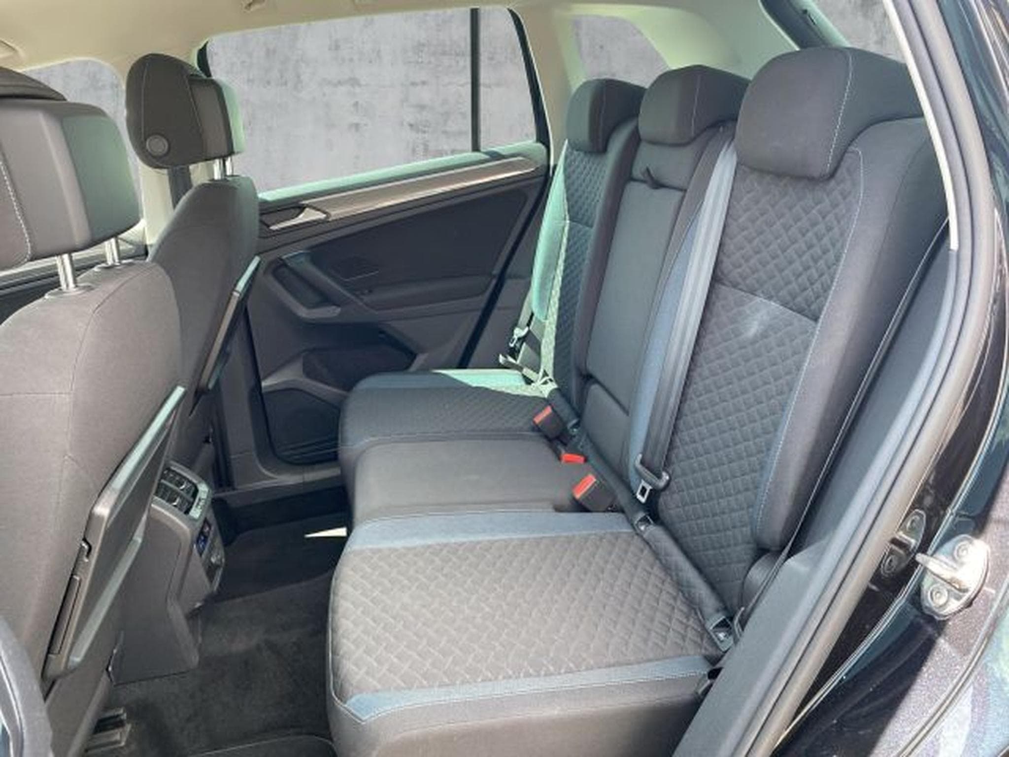VW Tiguan Tiguan 2.0 TDI DSG 4Motion IQ.DRIVE STANHZG AHK (2019) - Photo 12