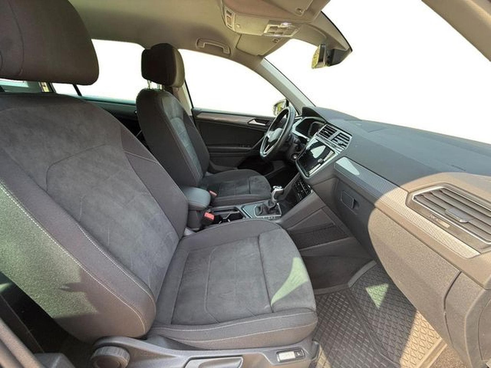 VW Tiguan Tiguan Life 2.0 TDI - AHK, Kamera, Navi (2023) - Photo 13