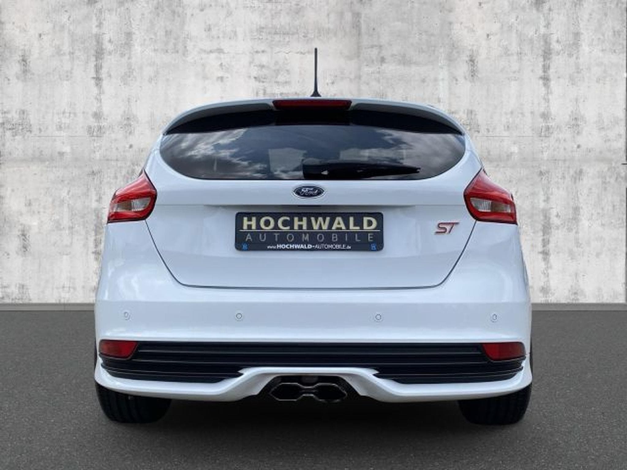 Ford Focus Focus ST 2.0 NAVI Bi-Xenon Recaro Tempomat 19 Z (2017) - Photo 4