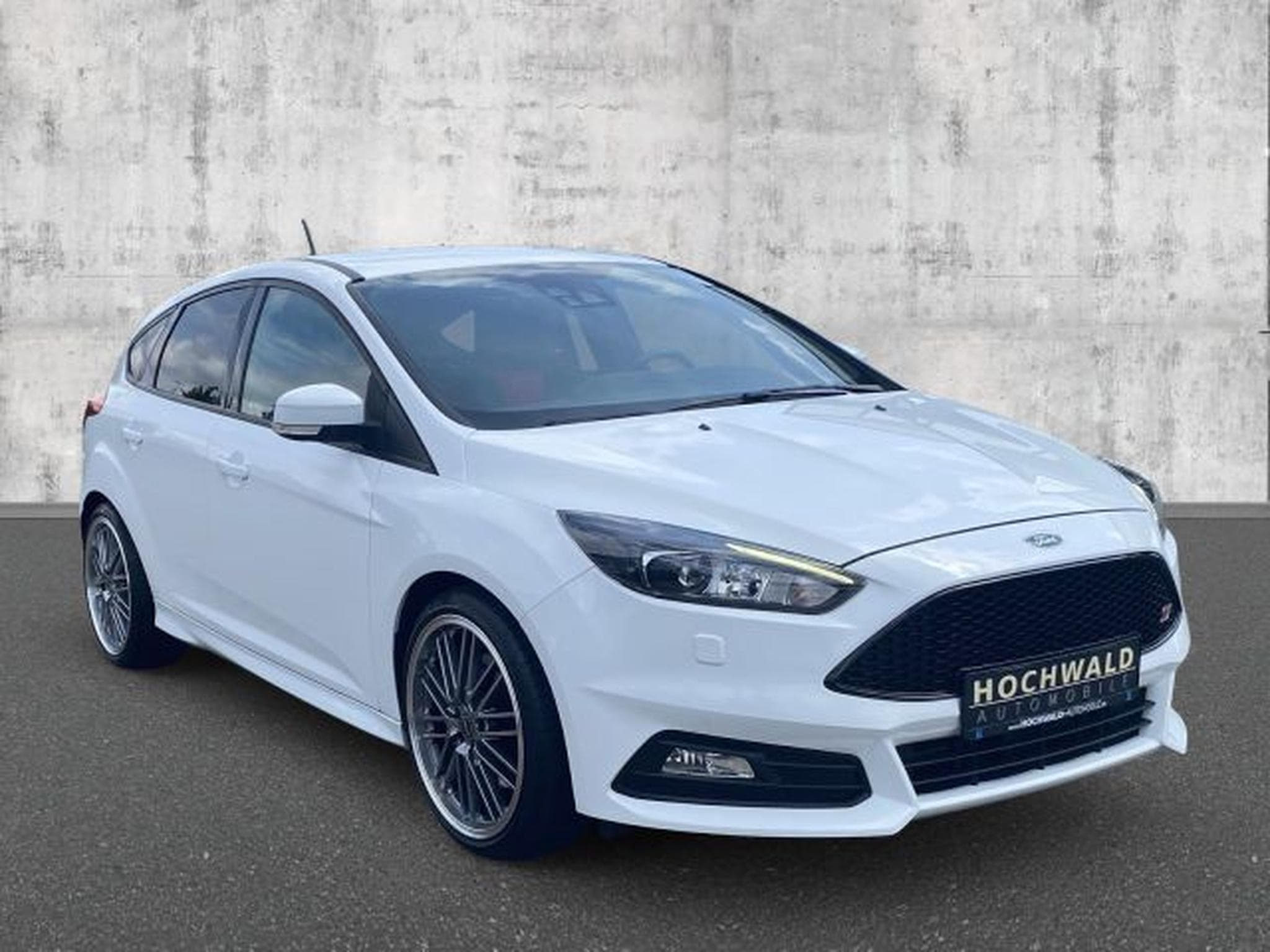 Ford Focus Focus ST 2.0 NAVI Bi-Xenon Recaro Tempomat 19 Z (2017) - Photo 7