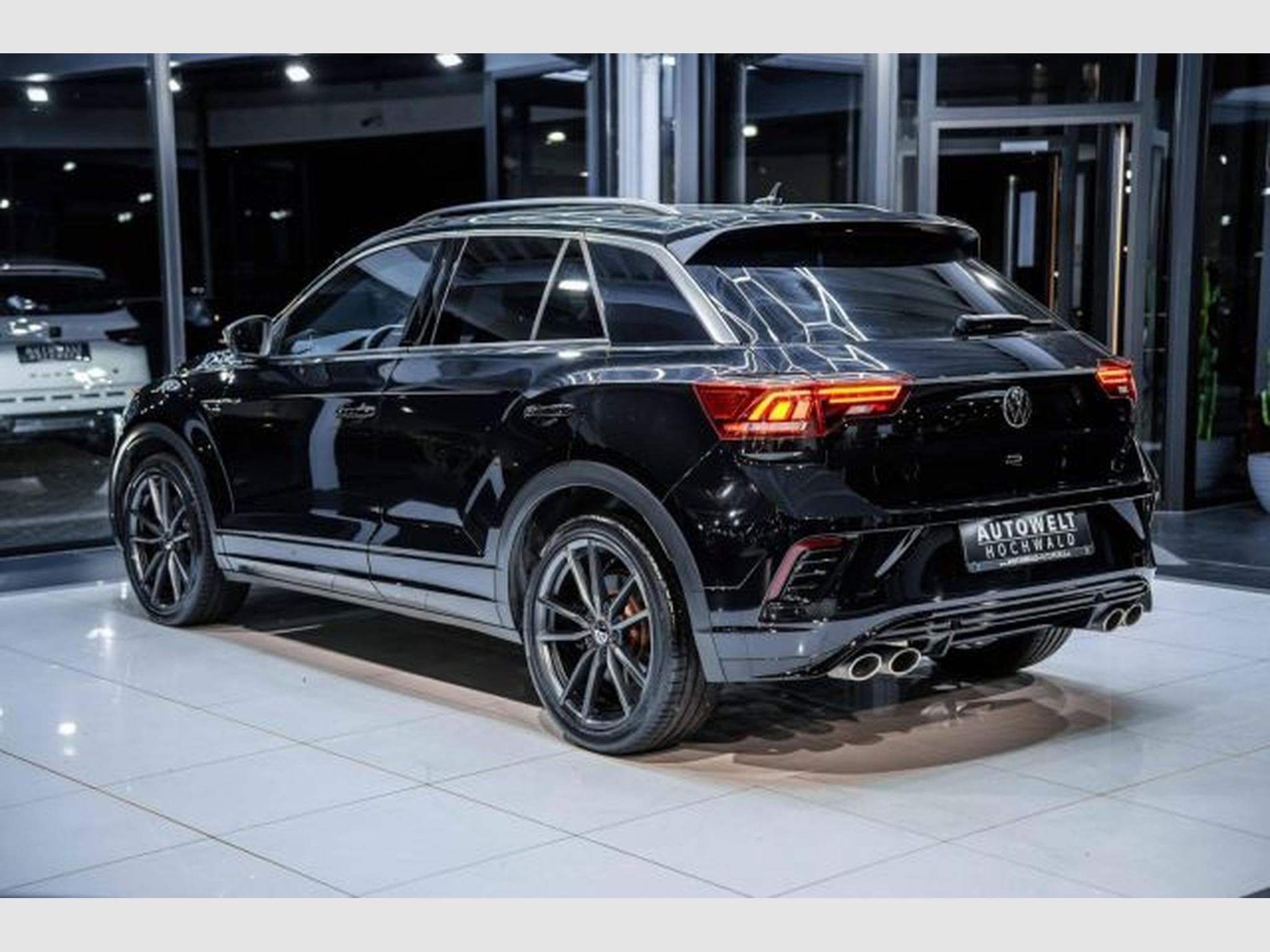 VW T-Roc T-Roc R 2.0 TSI DSG 4Motion LED RFK CarPlay Spur (2022) - Photo 11