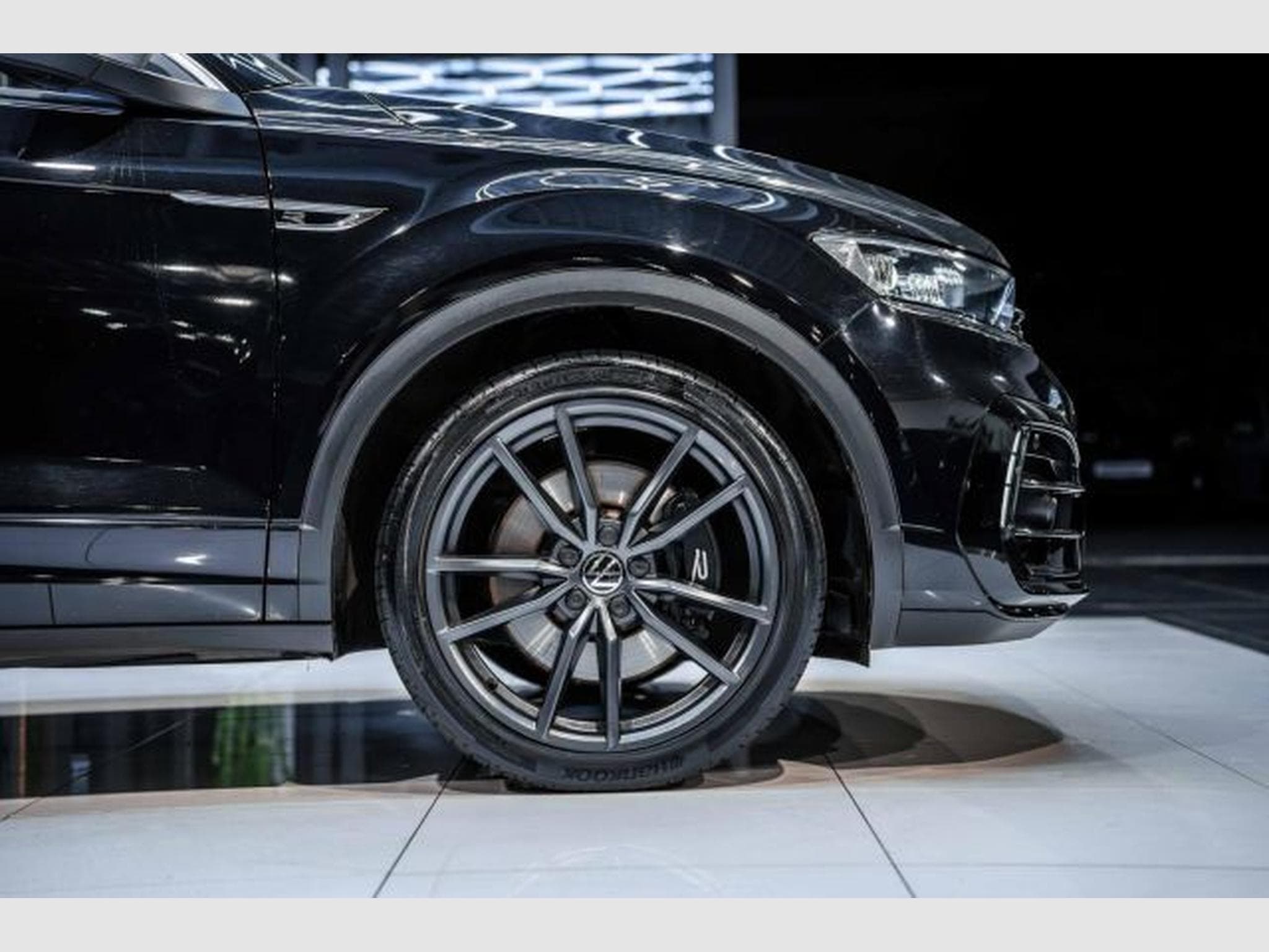 VW T-Roc T-Roc R 2.0 TSI DSG 4Motion LED RFK CarPlay Spur (2022) - Photo 9