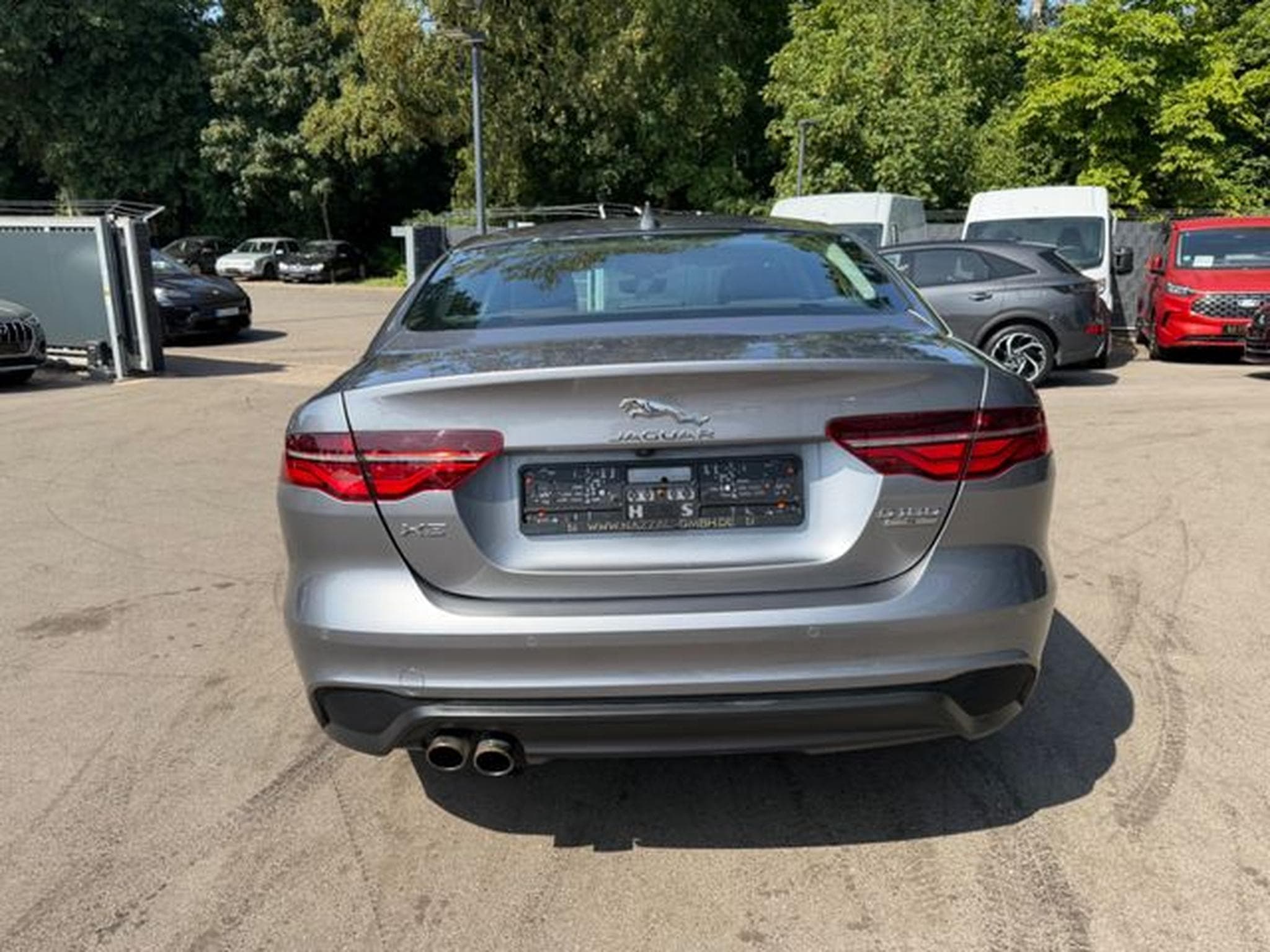 Jaguar XE XE S  AWD *AUT*LEDER*SHZ*NAVI*LED*KAM* (2019) - Foto 7
