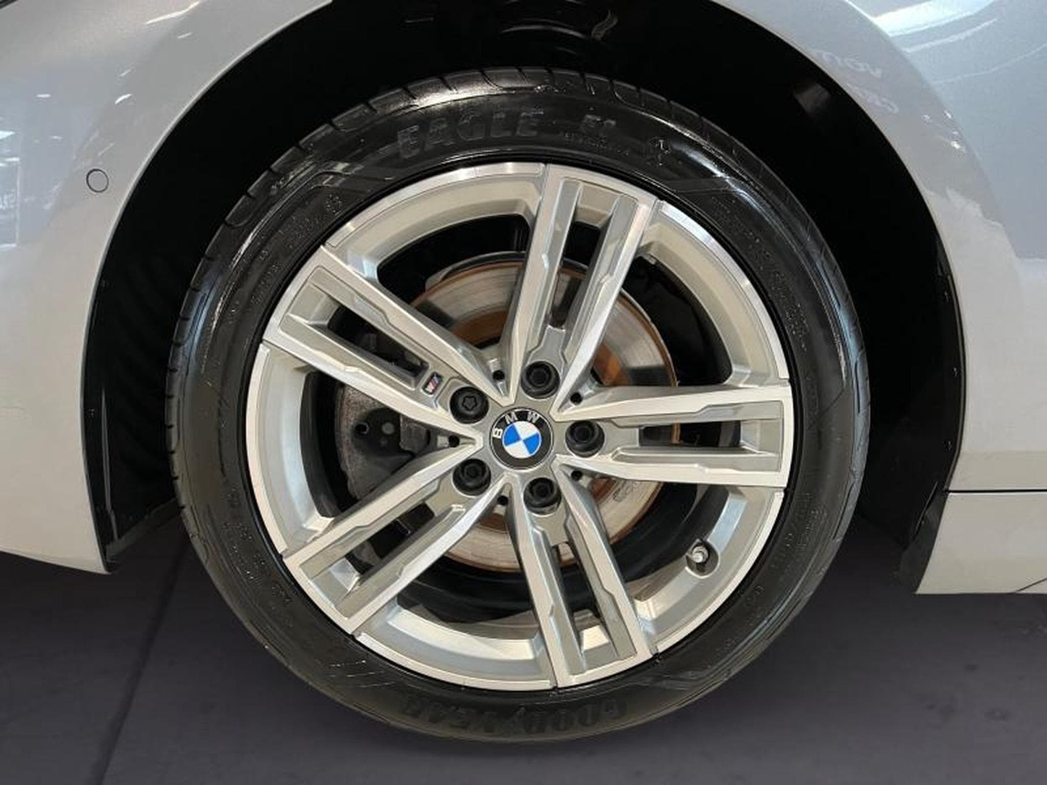 BMW 118 118i Hatch (2024) - Foto 17