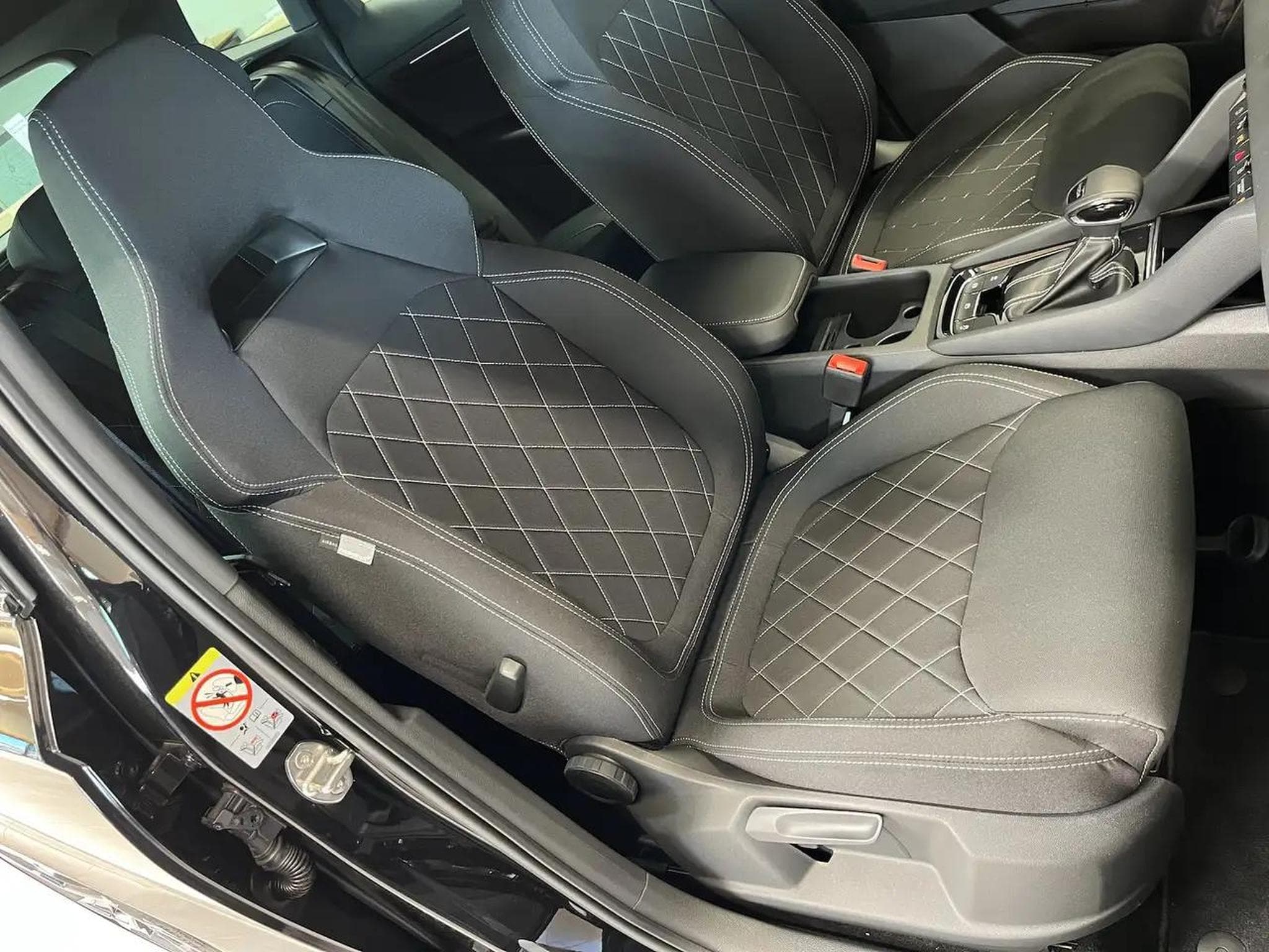 Skoda Karoq (2026) - Foto 18