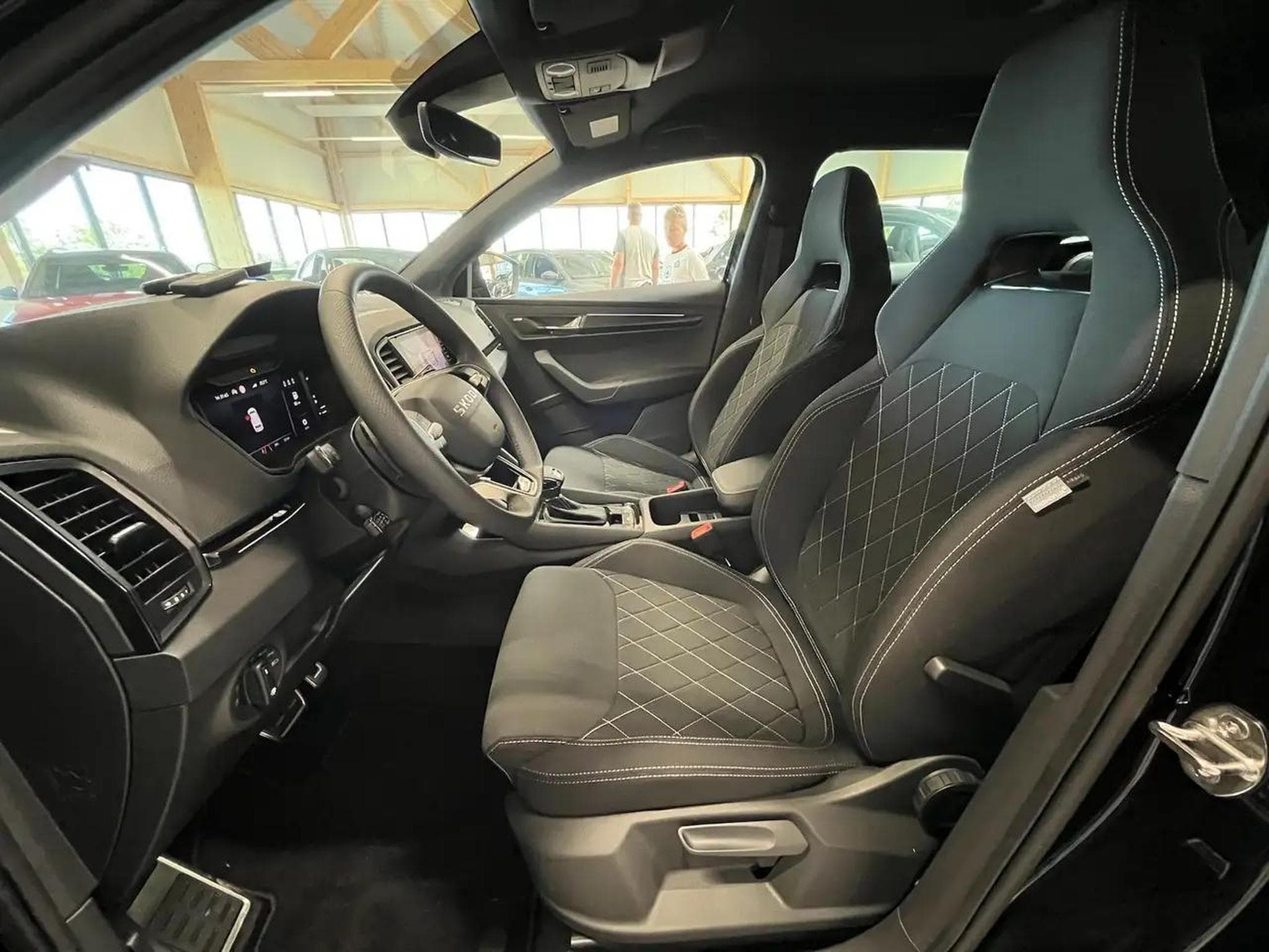 Skoda Karoq (2026) - Foto 9