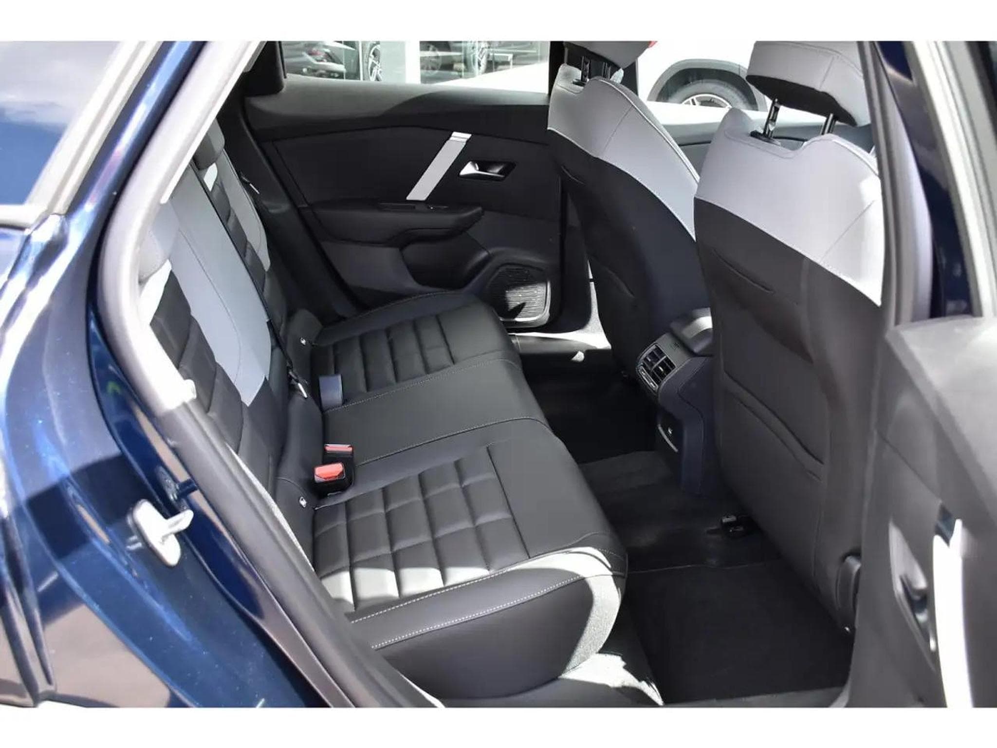 Citroën C4 (2025) - Foto 8
