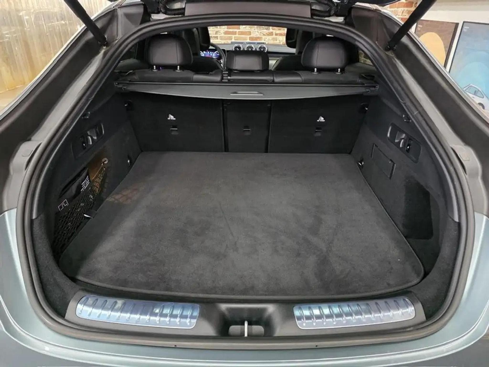 Mercedes GLA 200 (2025) - Photo 7