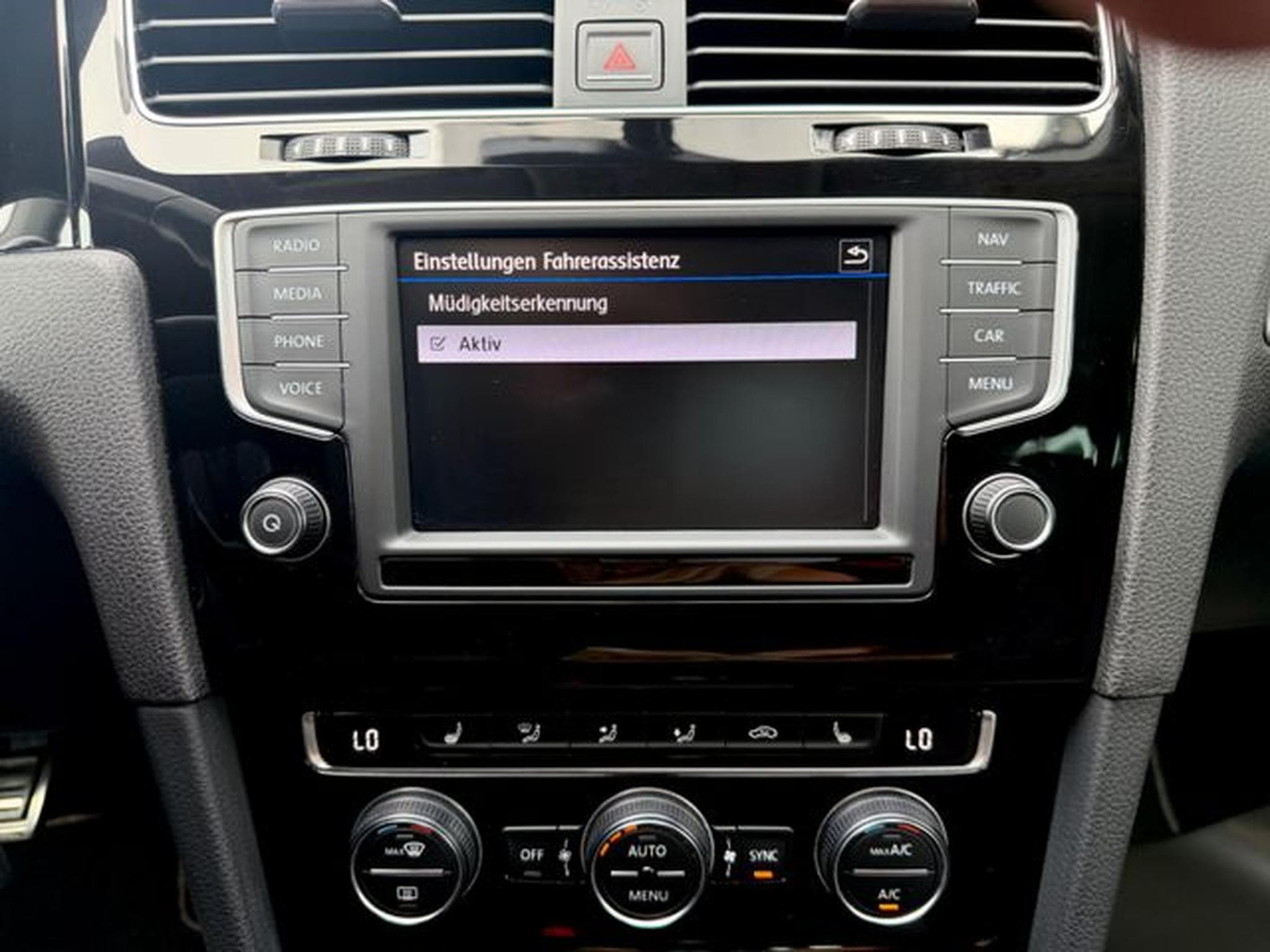 VW Golf Golf 7 1.4 TSI R Line/NAVI/BI-XENON/PDC/GARANTIE (2016) - Photo 16