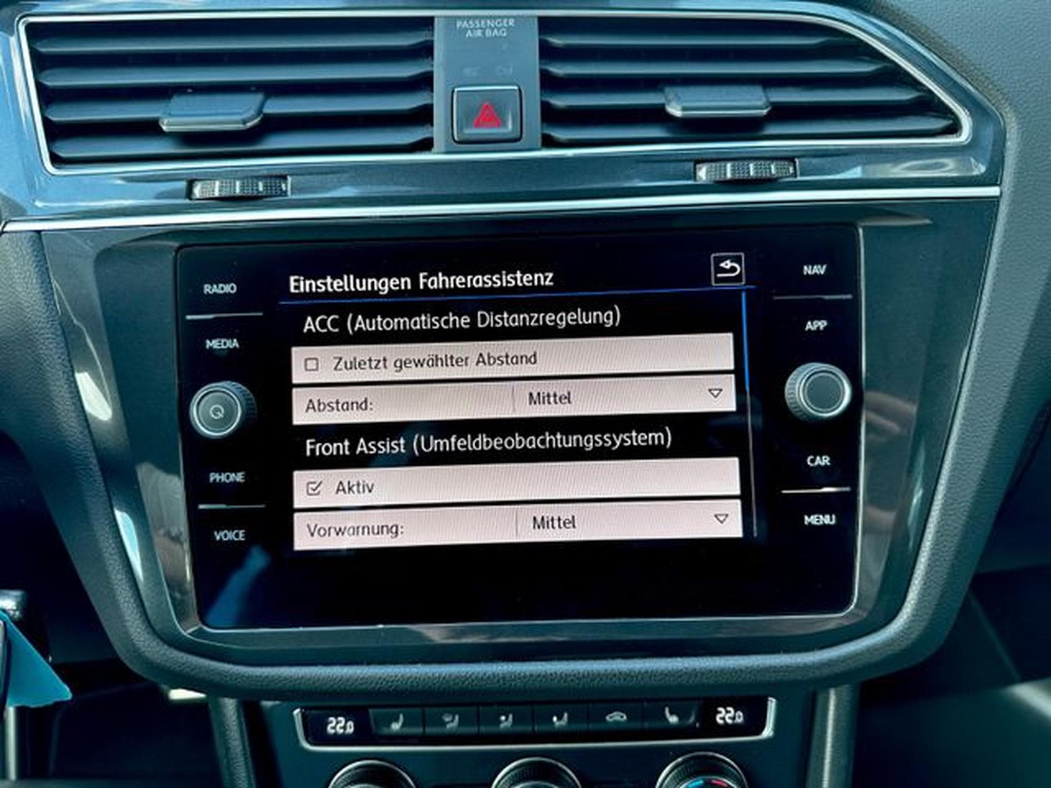 VW Tiguan Tiguan R line 2.0 TSI DSG 4Motion /LED/ACC/AHK/ (2018) - Photo 20