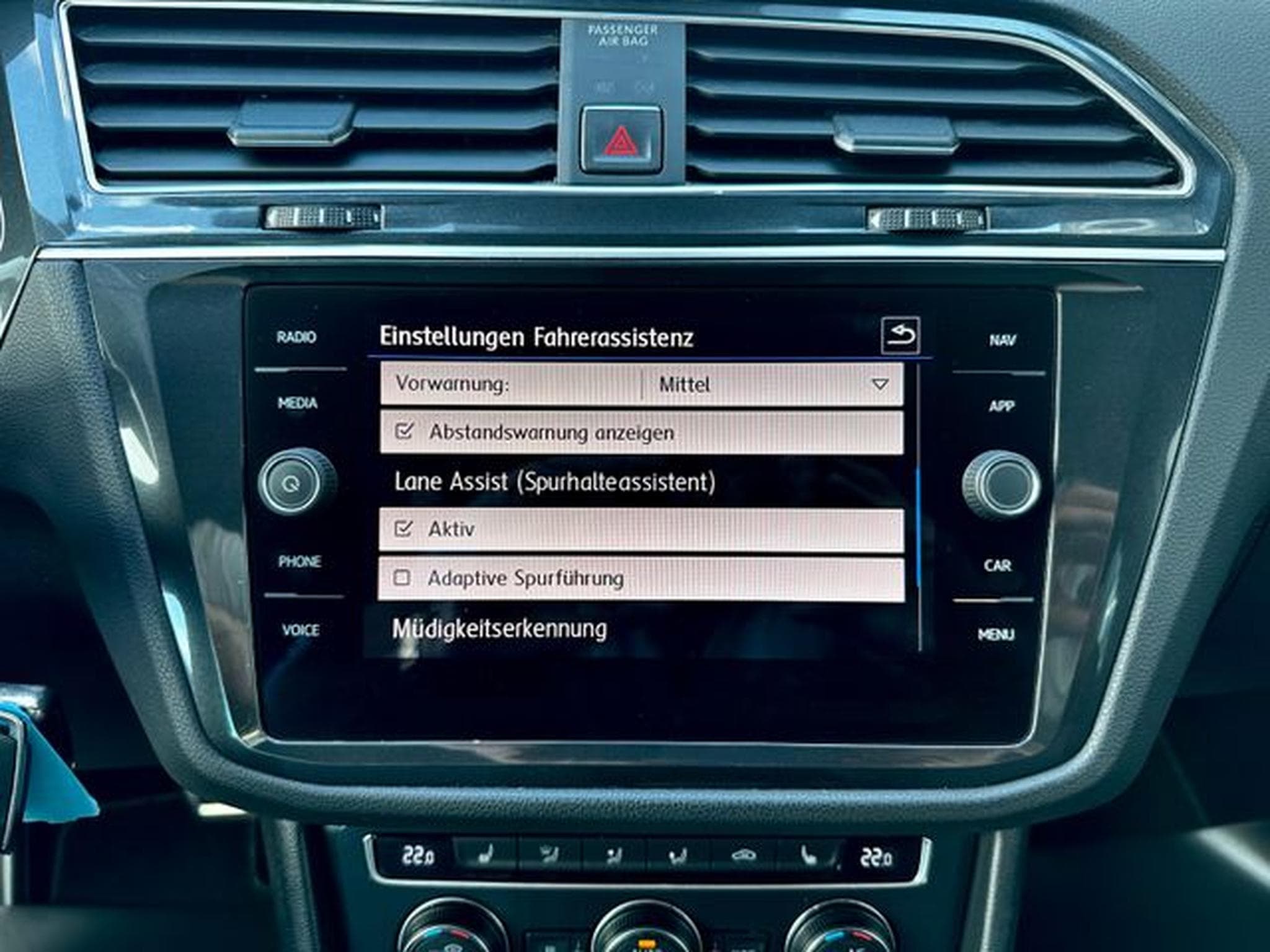 VW Tiguan Tiguan R line 2.0 TSI DSG 4Motion /LED/ACC/AHK/ (2018) - Photo 22